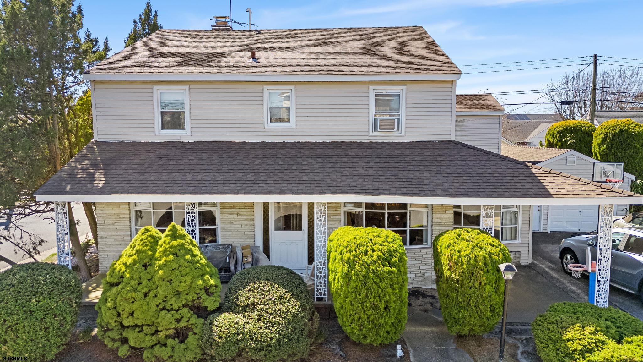 400 N Clermont Avenue - Picture 1