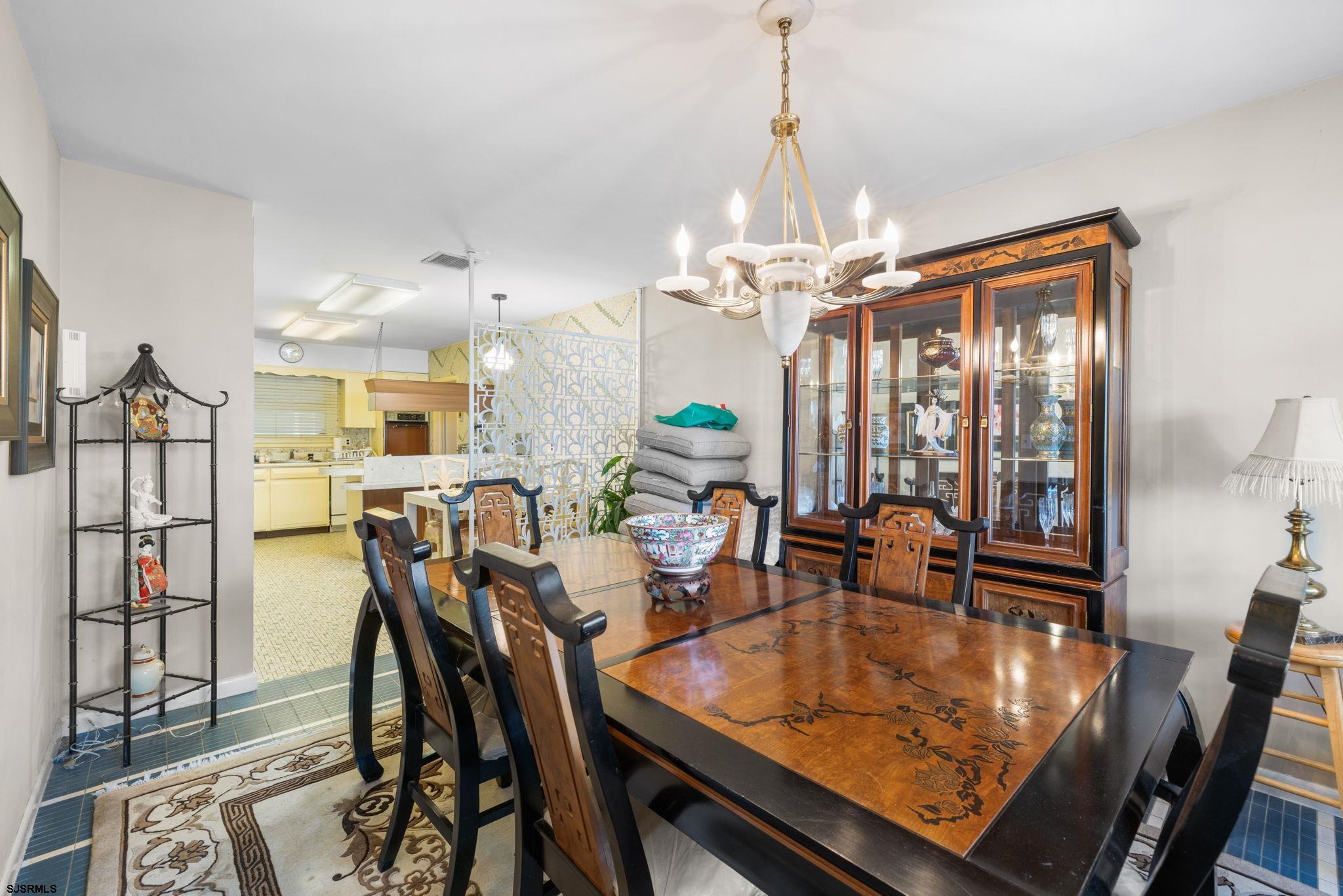 400 N Clermont Avenue
