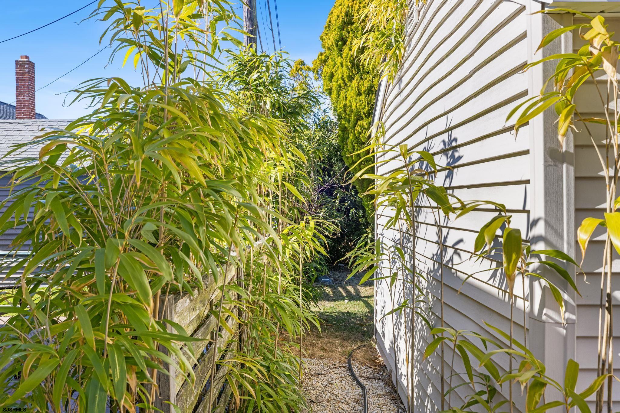 400 N Clermont Avenue