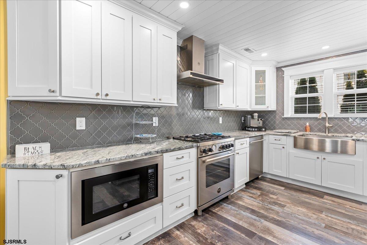 31 N Clarendon Avenue