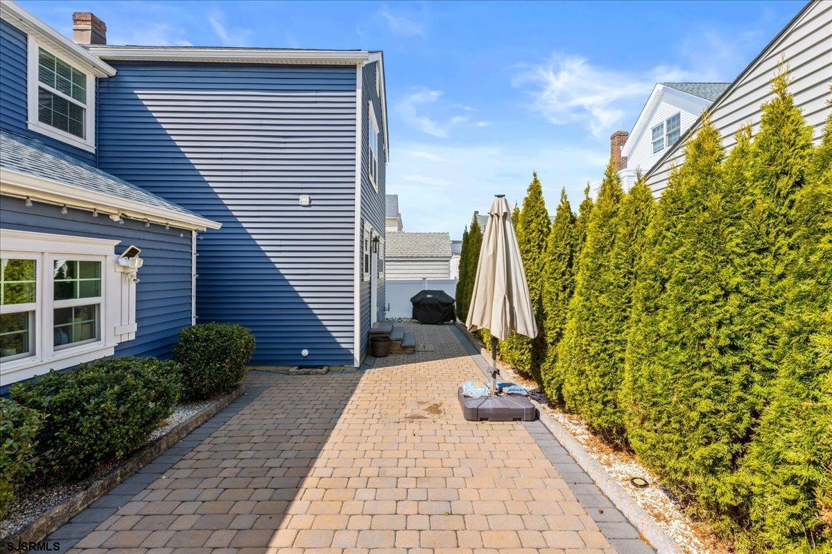 31 N Clarendon Avenue
