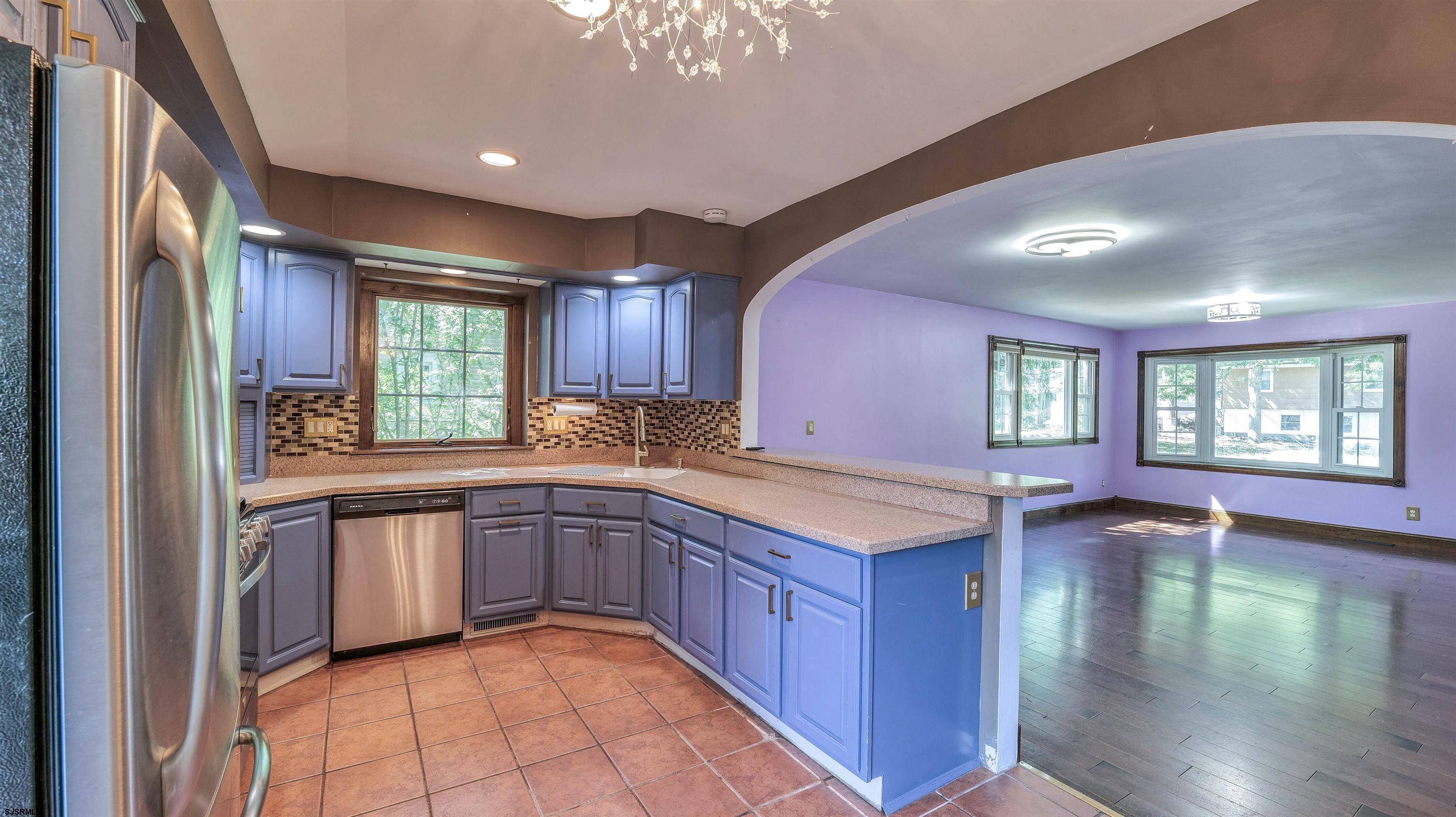 1110 Breakers Avenue