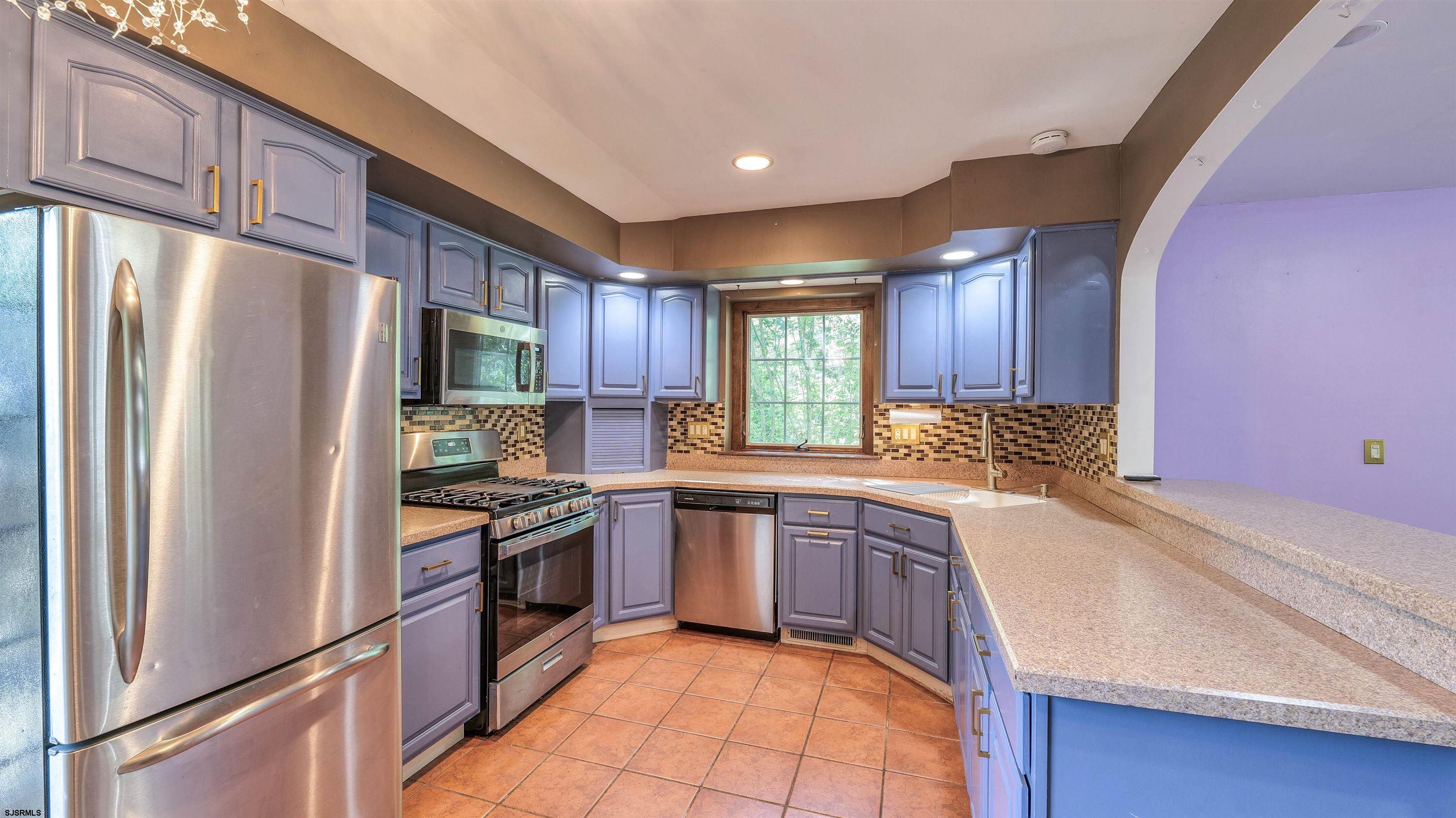 1110 Breakers Avenue