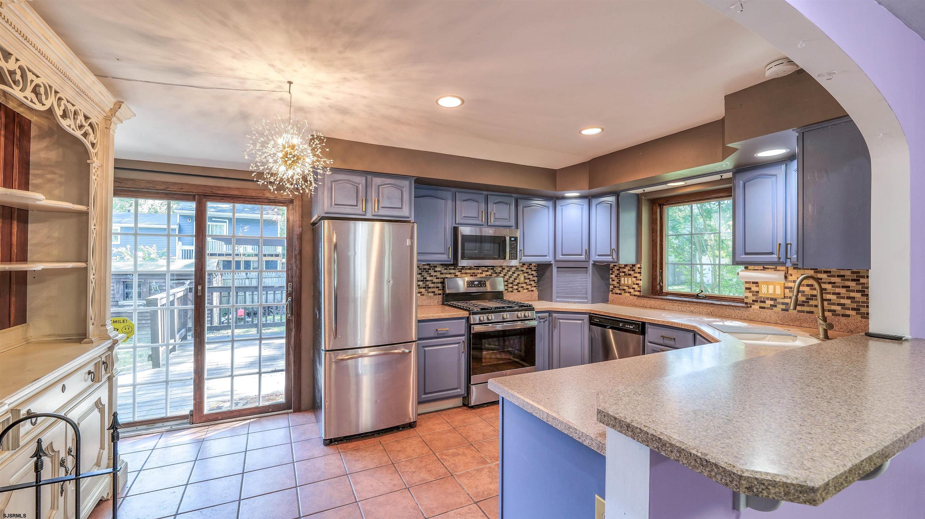 1110 Breakers Avenue