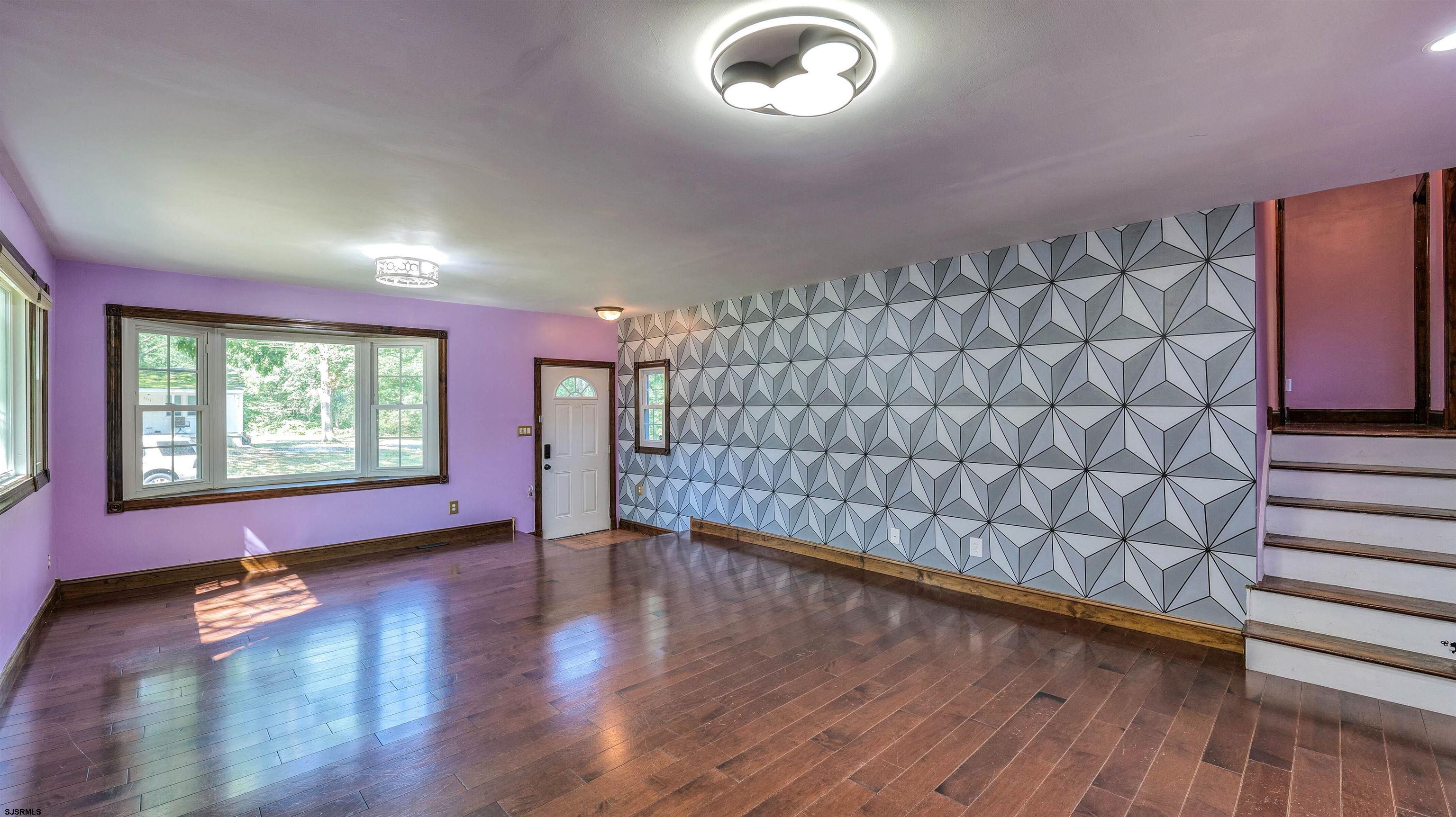 1110 Breakers Avenue