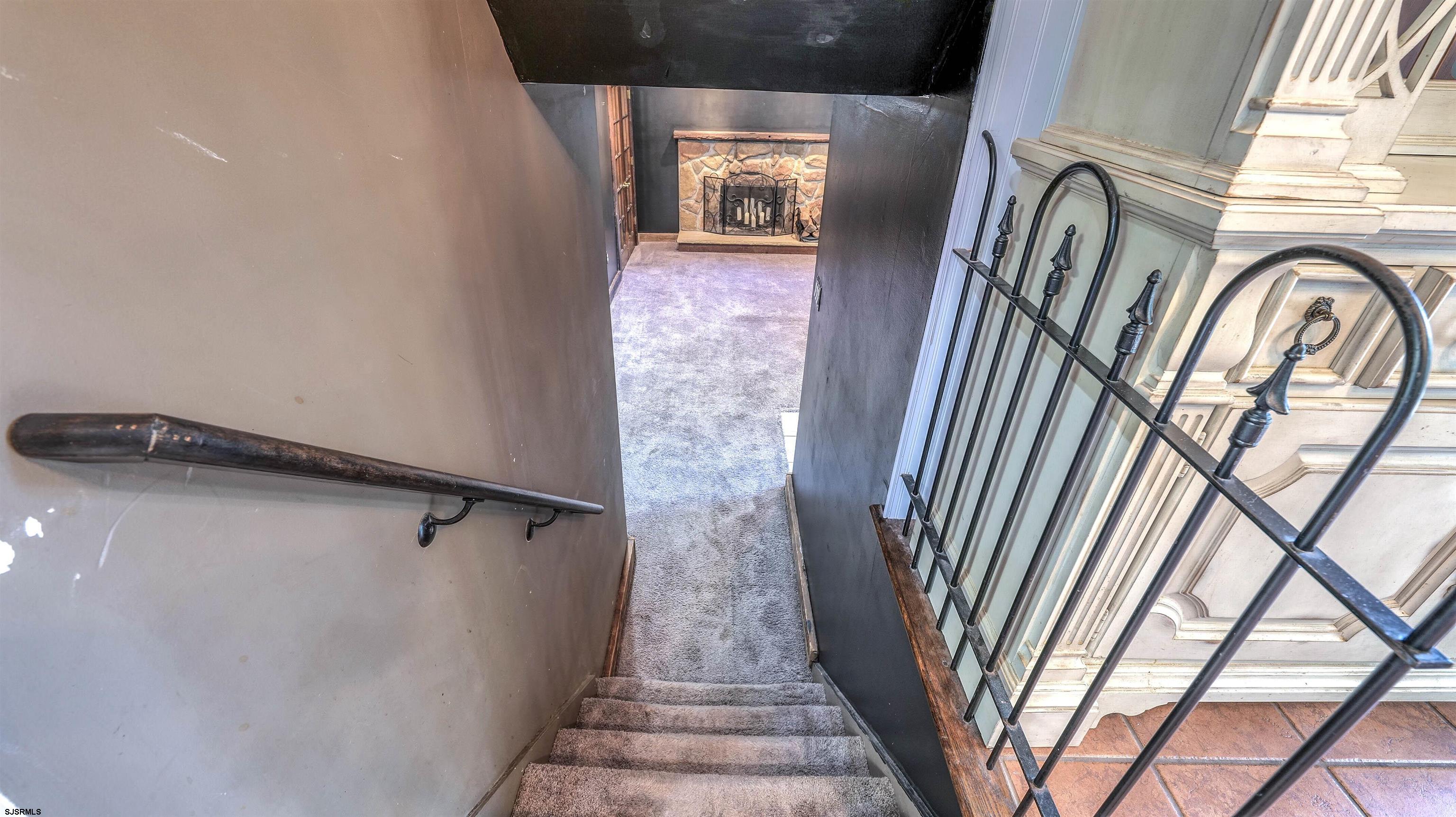 1110 Breakers Avenue