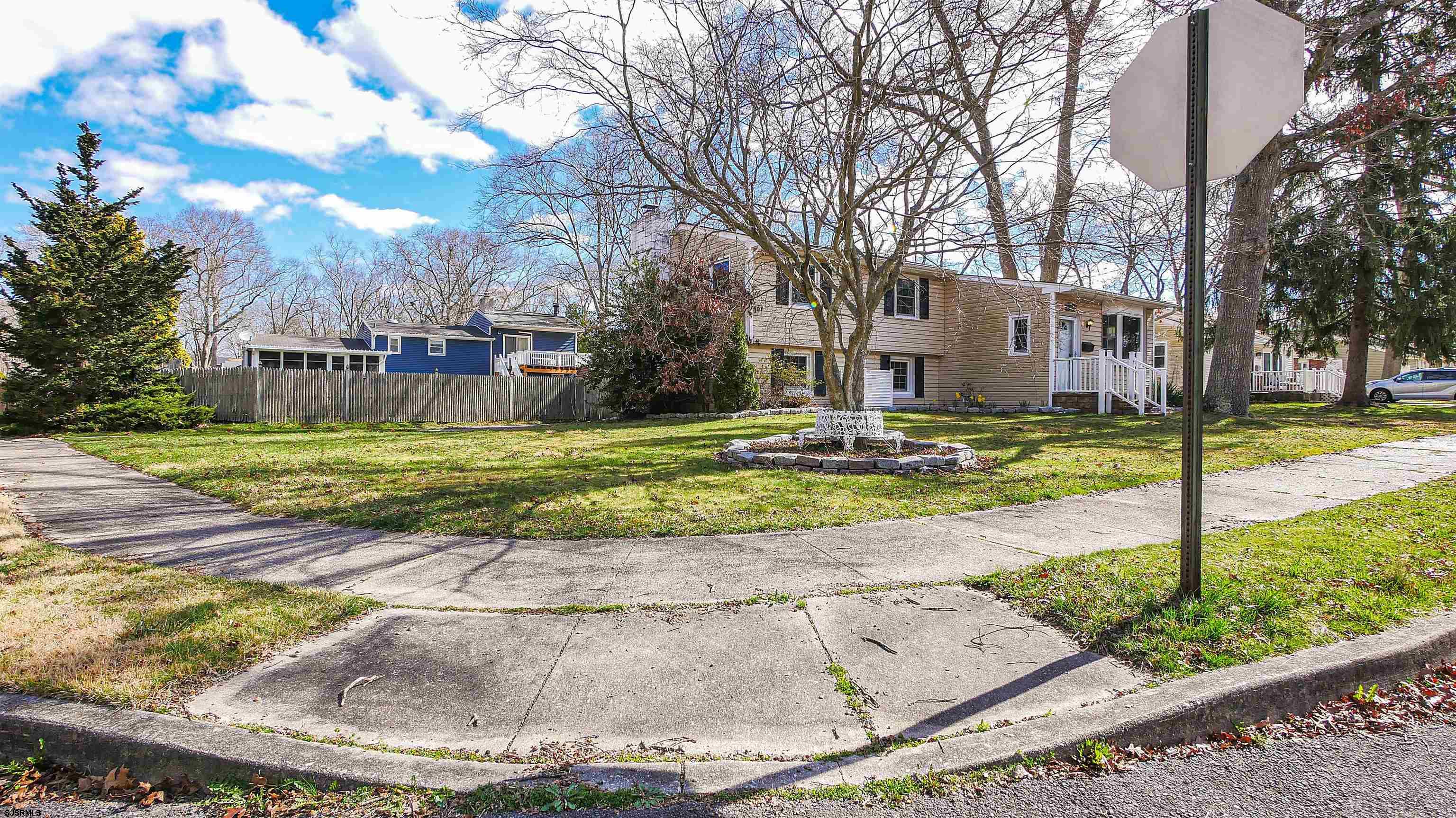 1110 Breakers Avenue