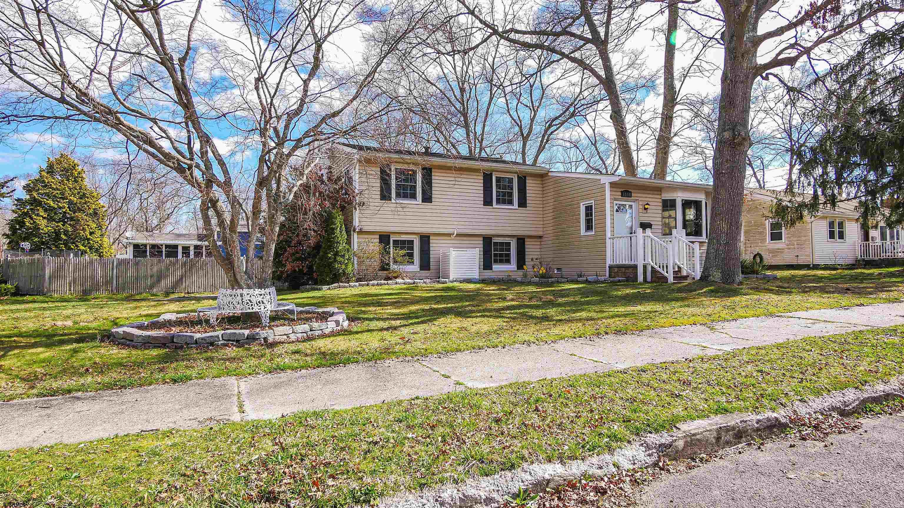 1110 Breakers Avenue