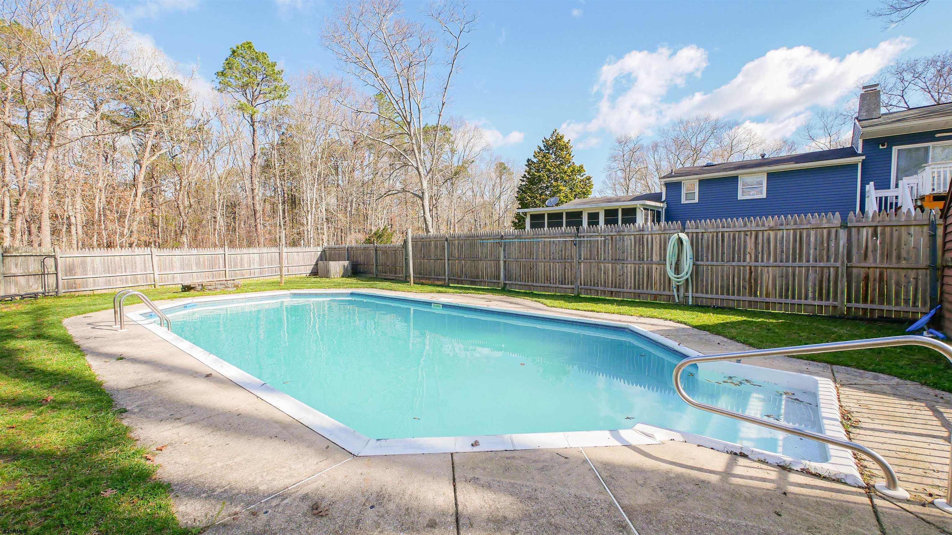 1110 Breakers Avenue