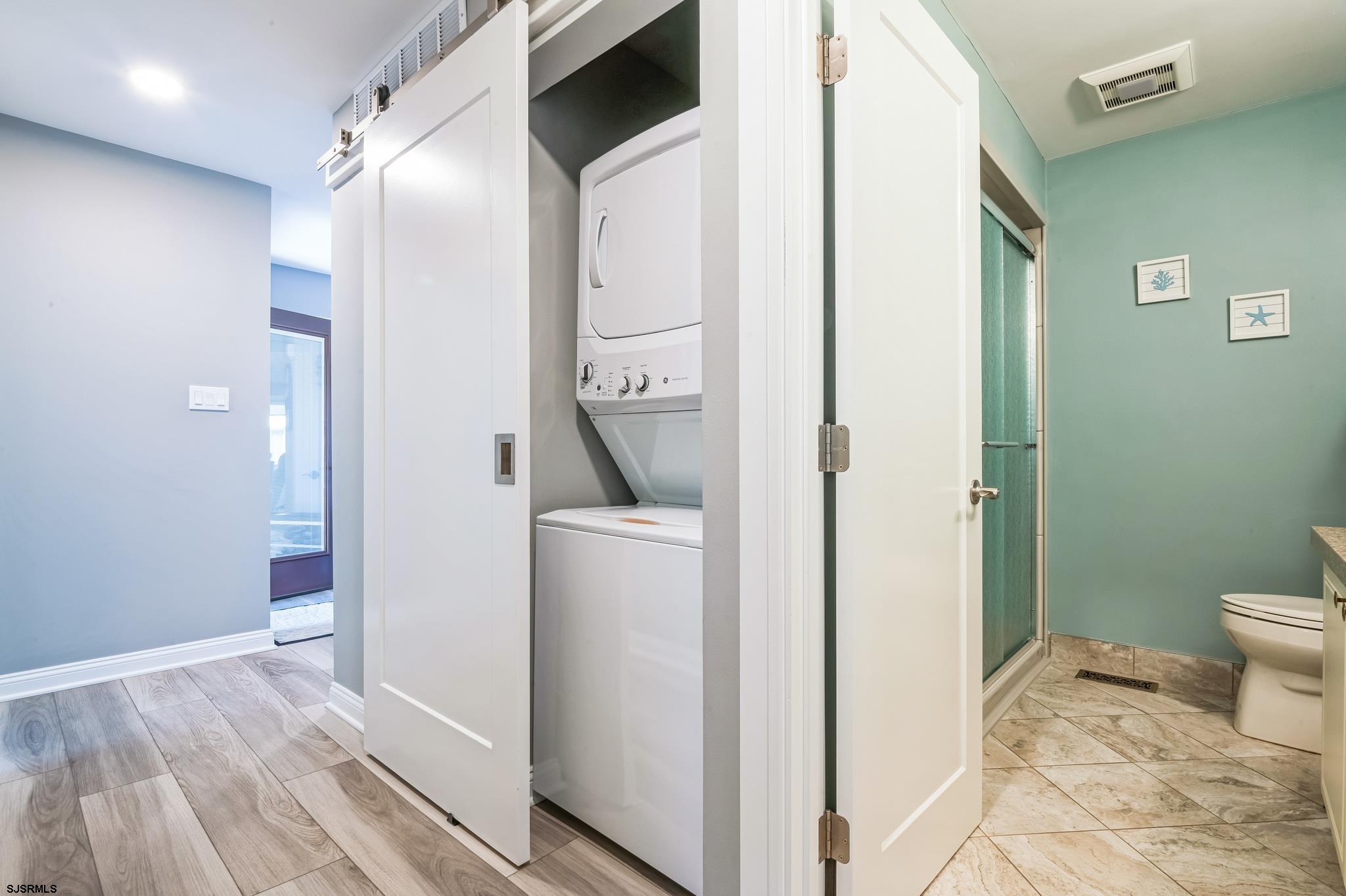 100 Reef Dr
