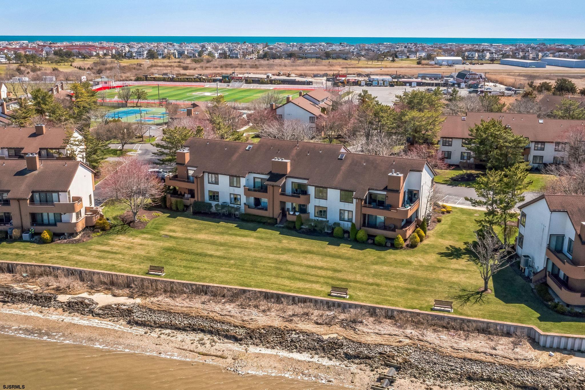 100 Reef Dr