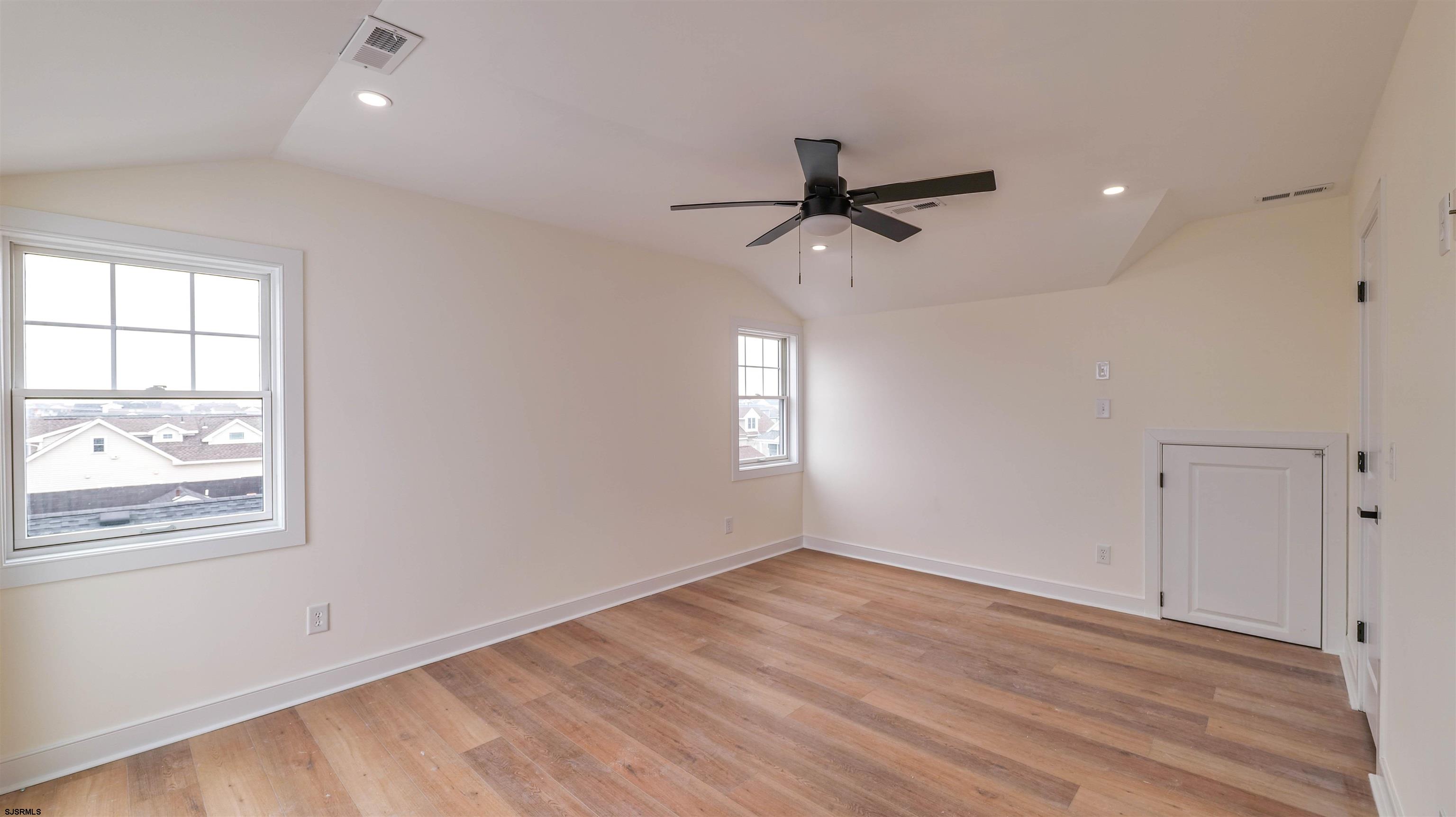 108 N Clermont Avenue