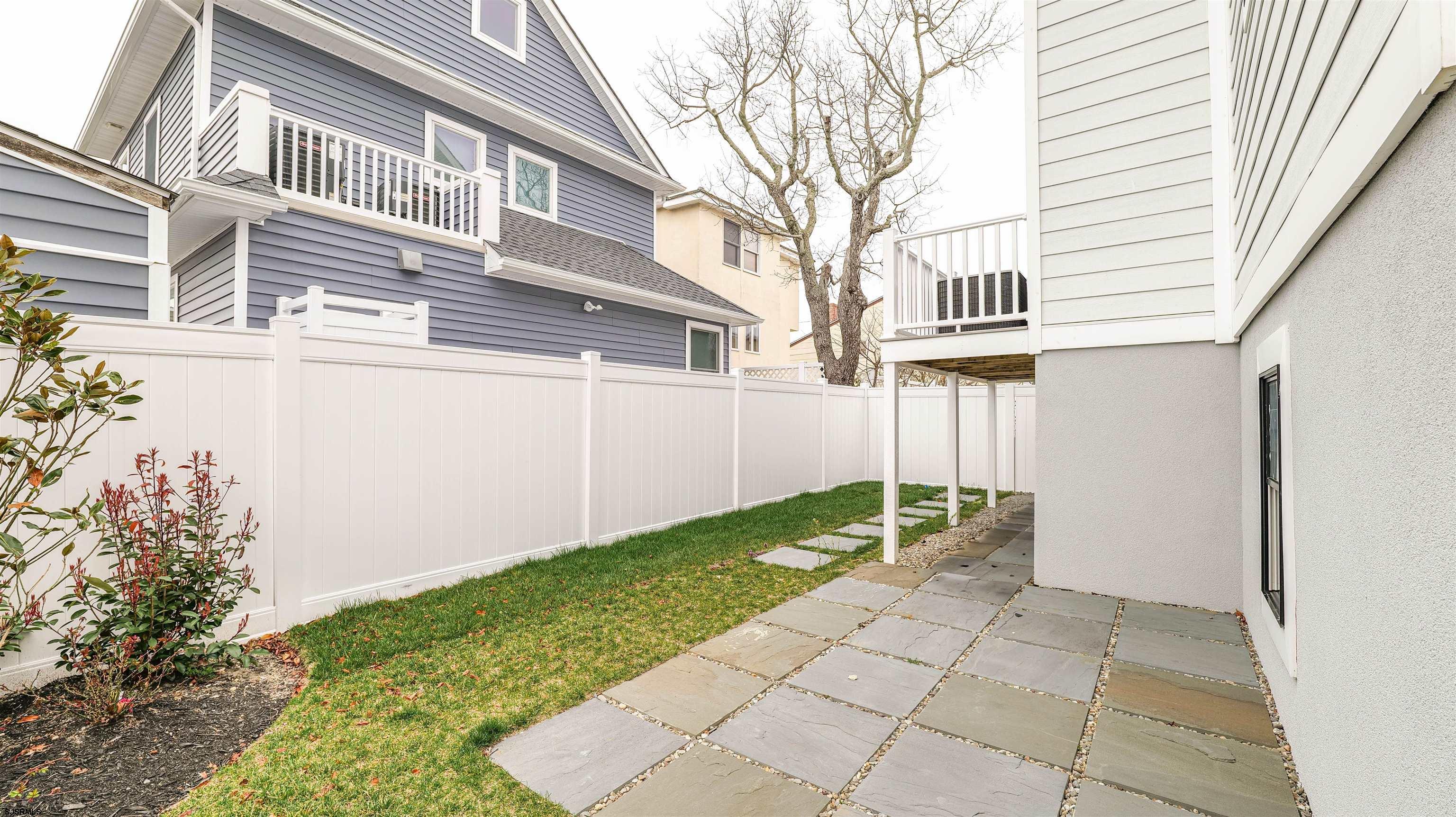 108 N Clermont Avenue