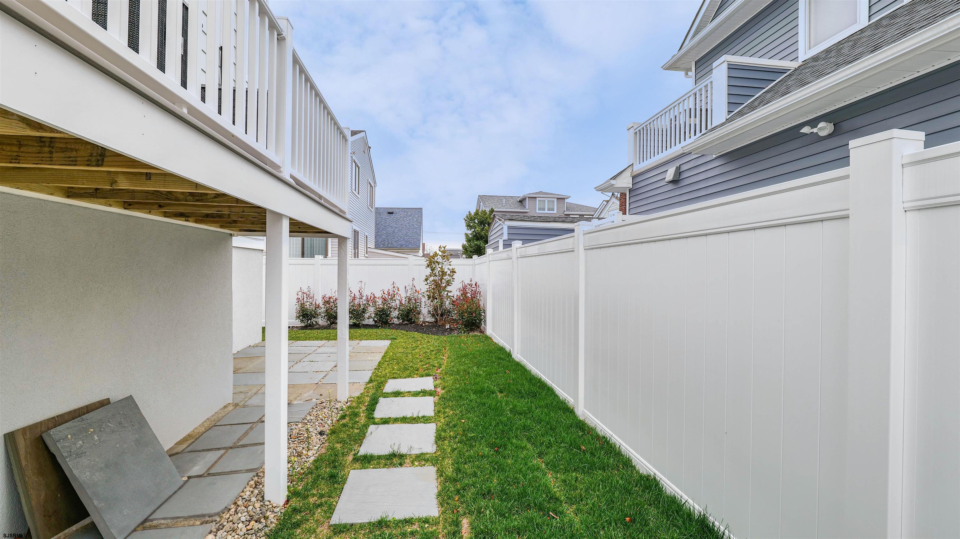 108 N Clermont Avenue