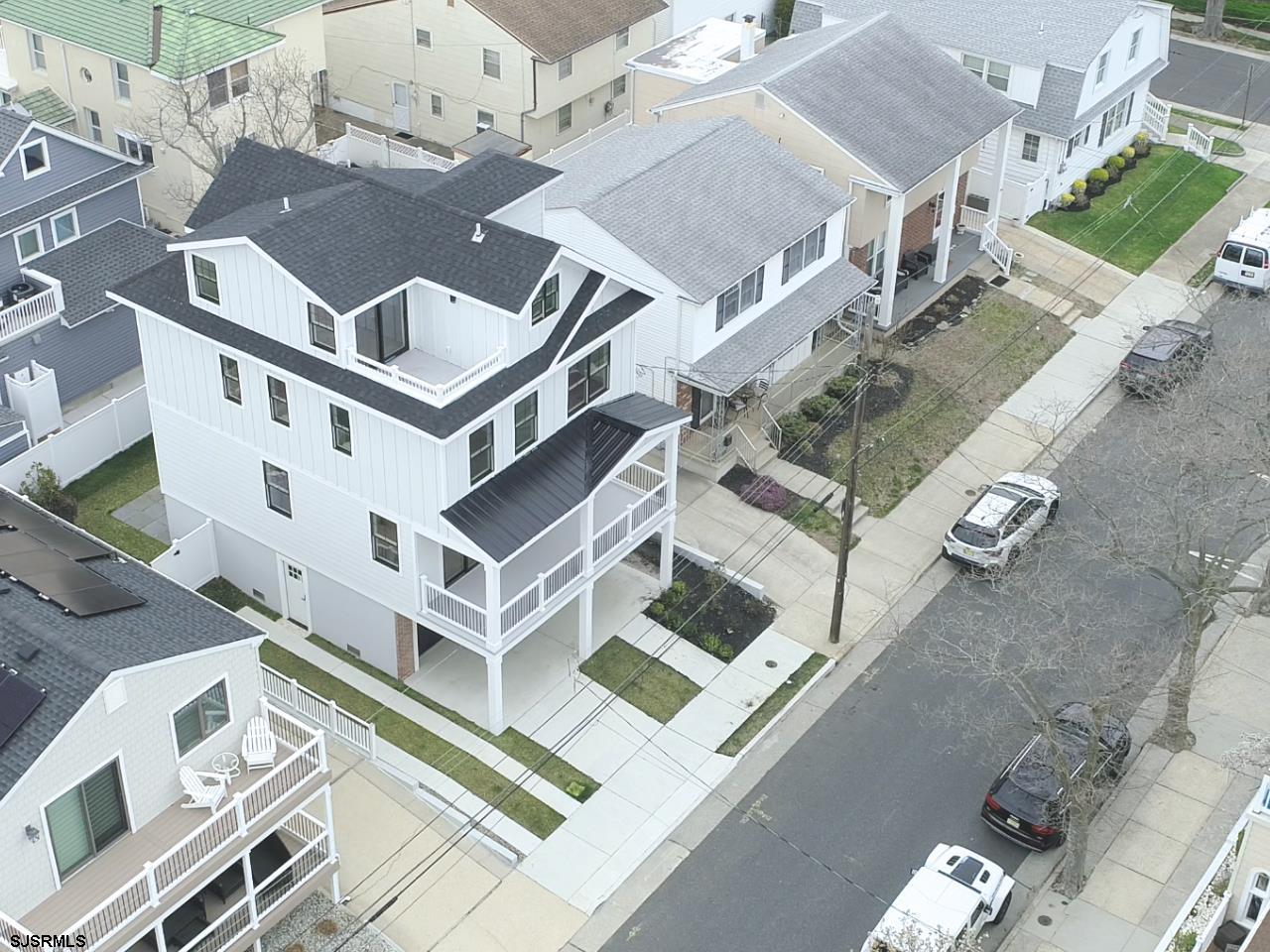 108 N Clermont Avenue