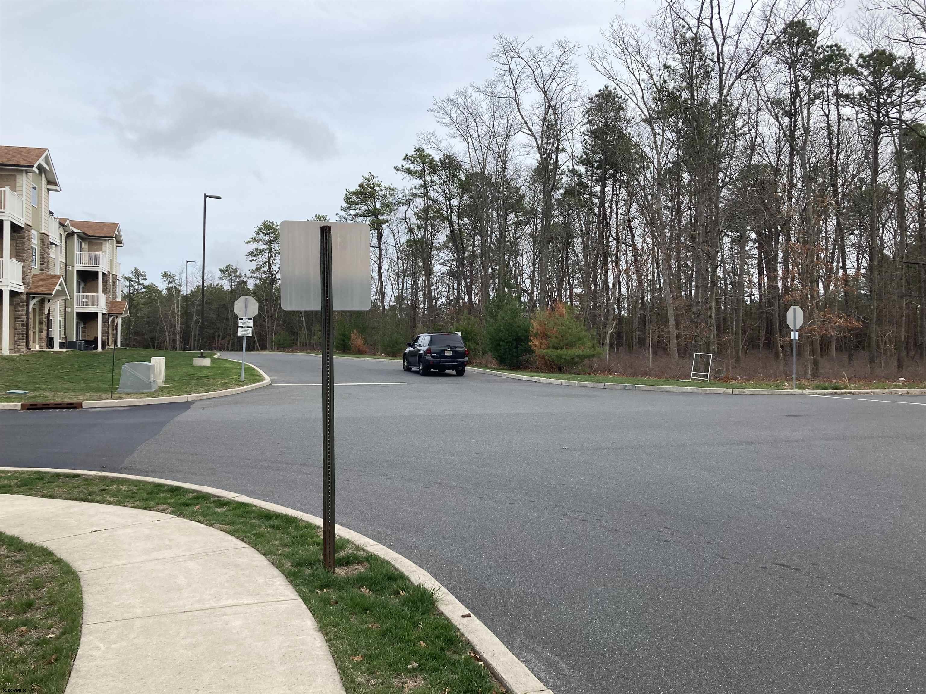 Gravesmith Dr