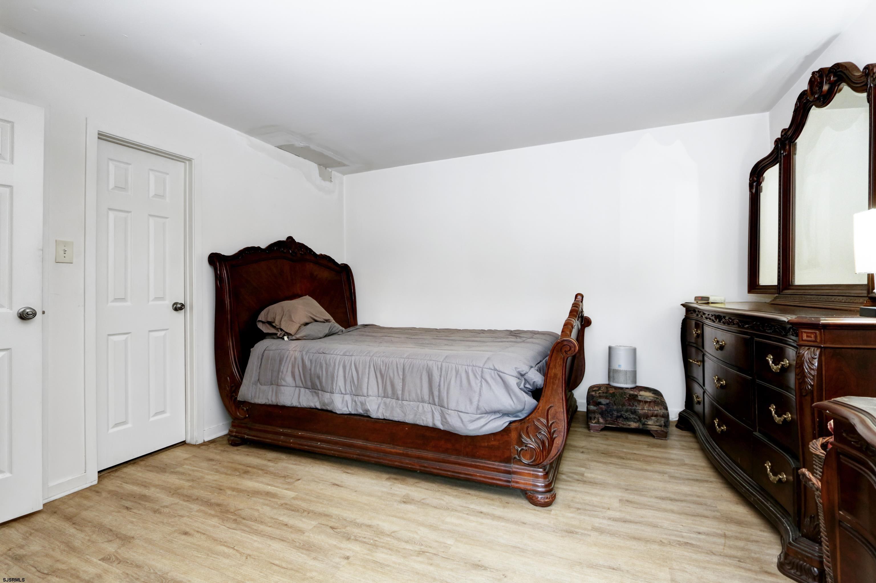 154 Heathercroft - Picture 3