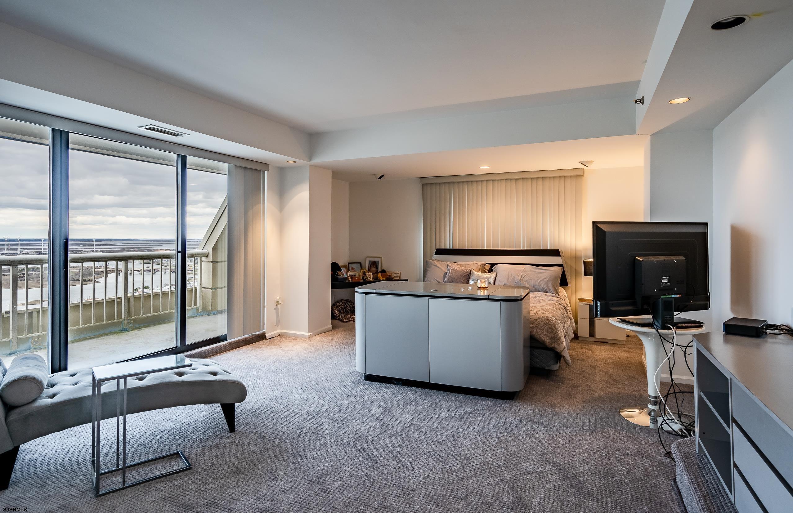 3101 Boardwalk