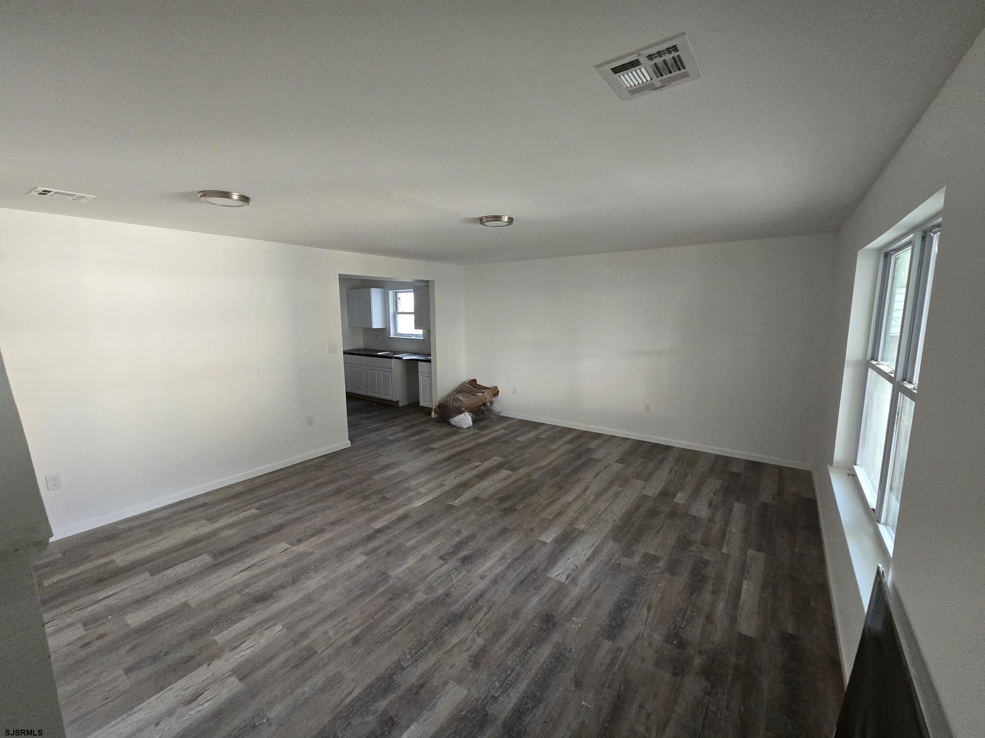 34 N Texas Avenue - Picture 3