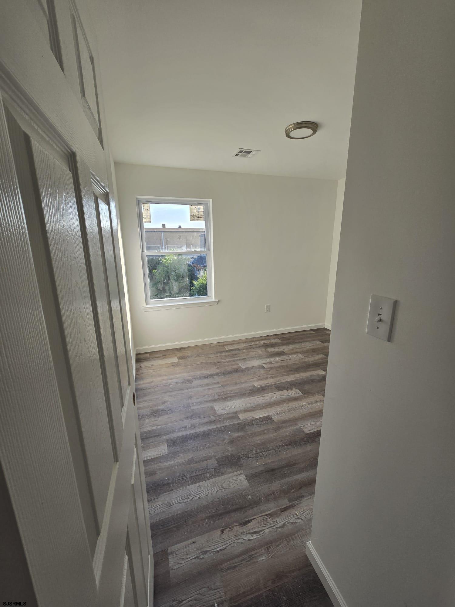 34 N Texas Avenue - Picture 4