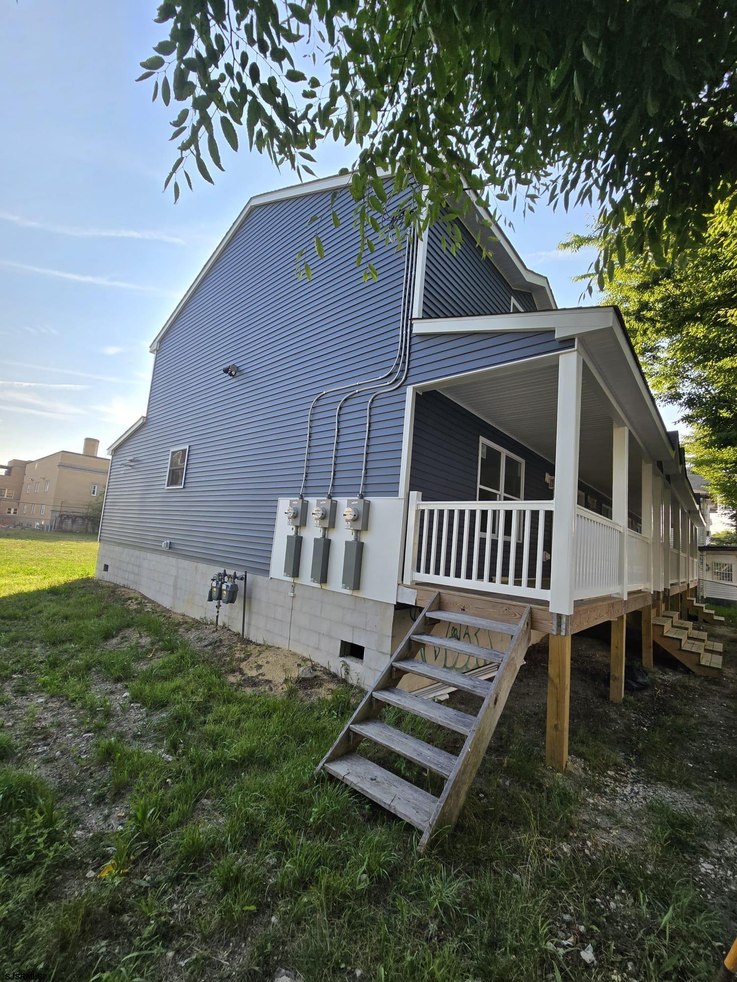 34 N Texas Avenue