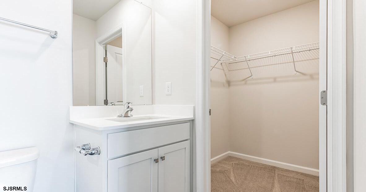 140 Hilton Head Ct