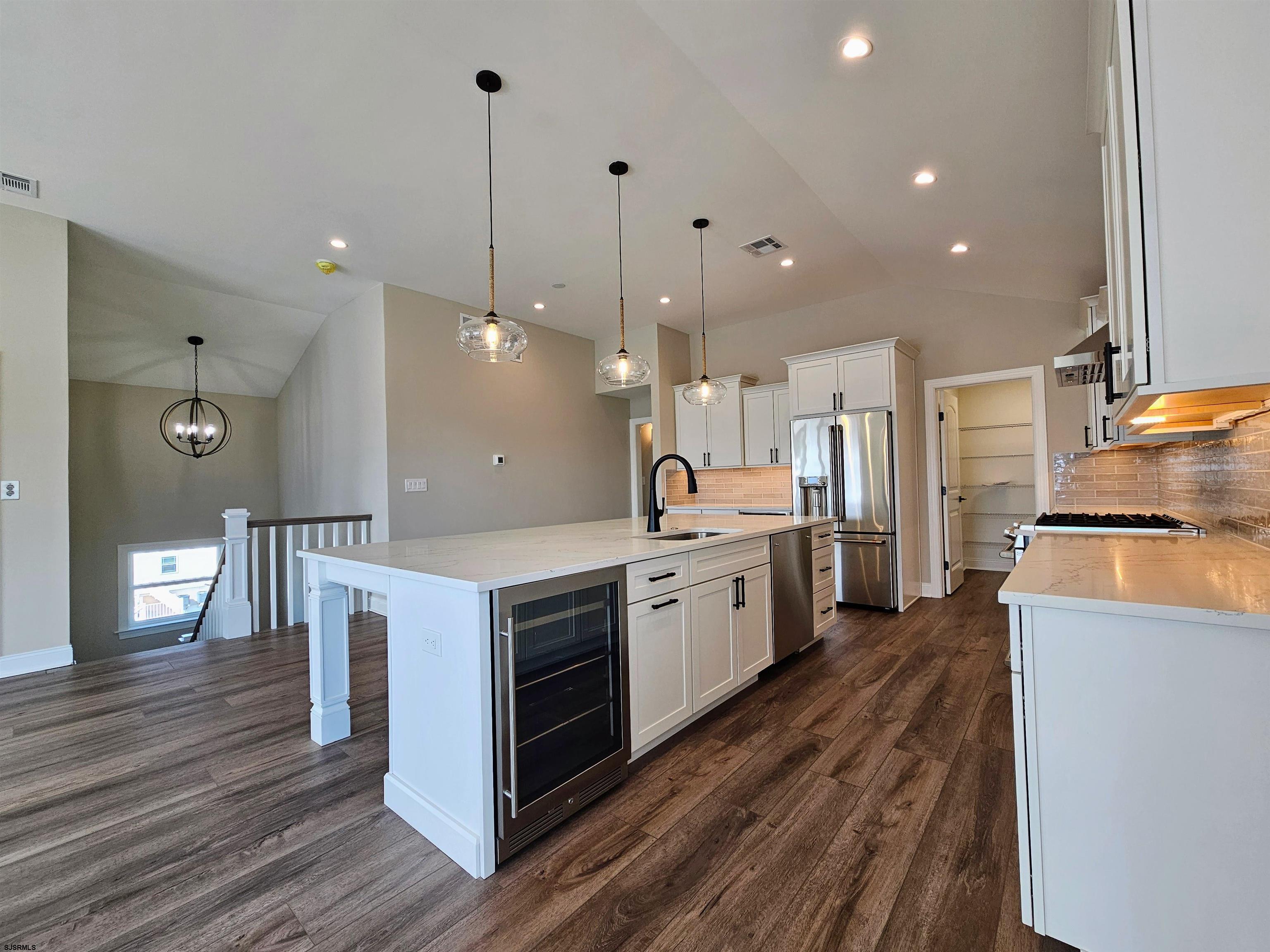 222 8th ST S
