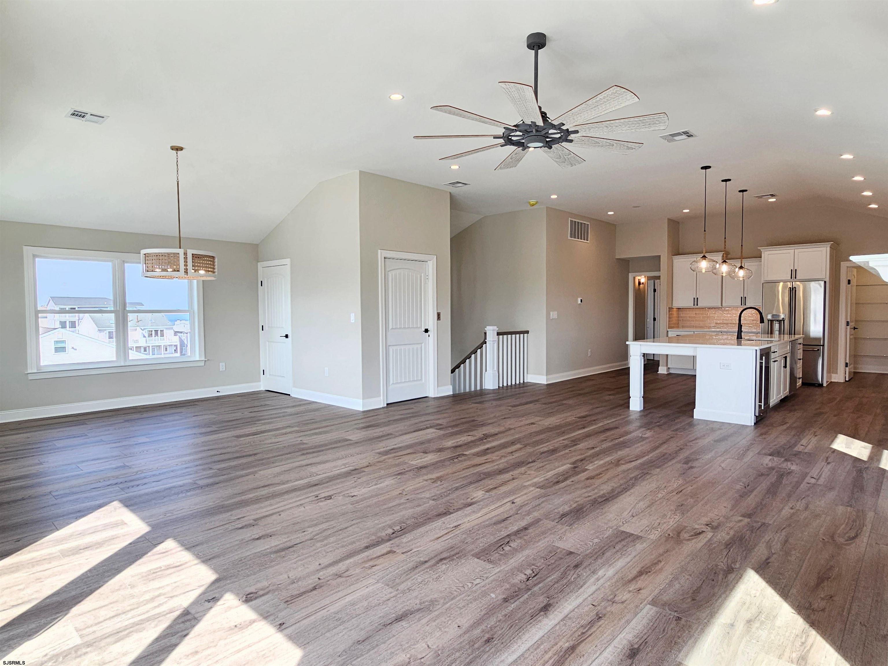 222 8th ST S