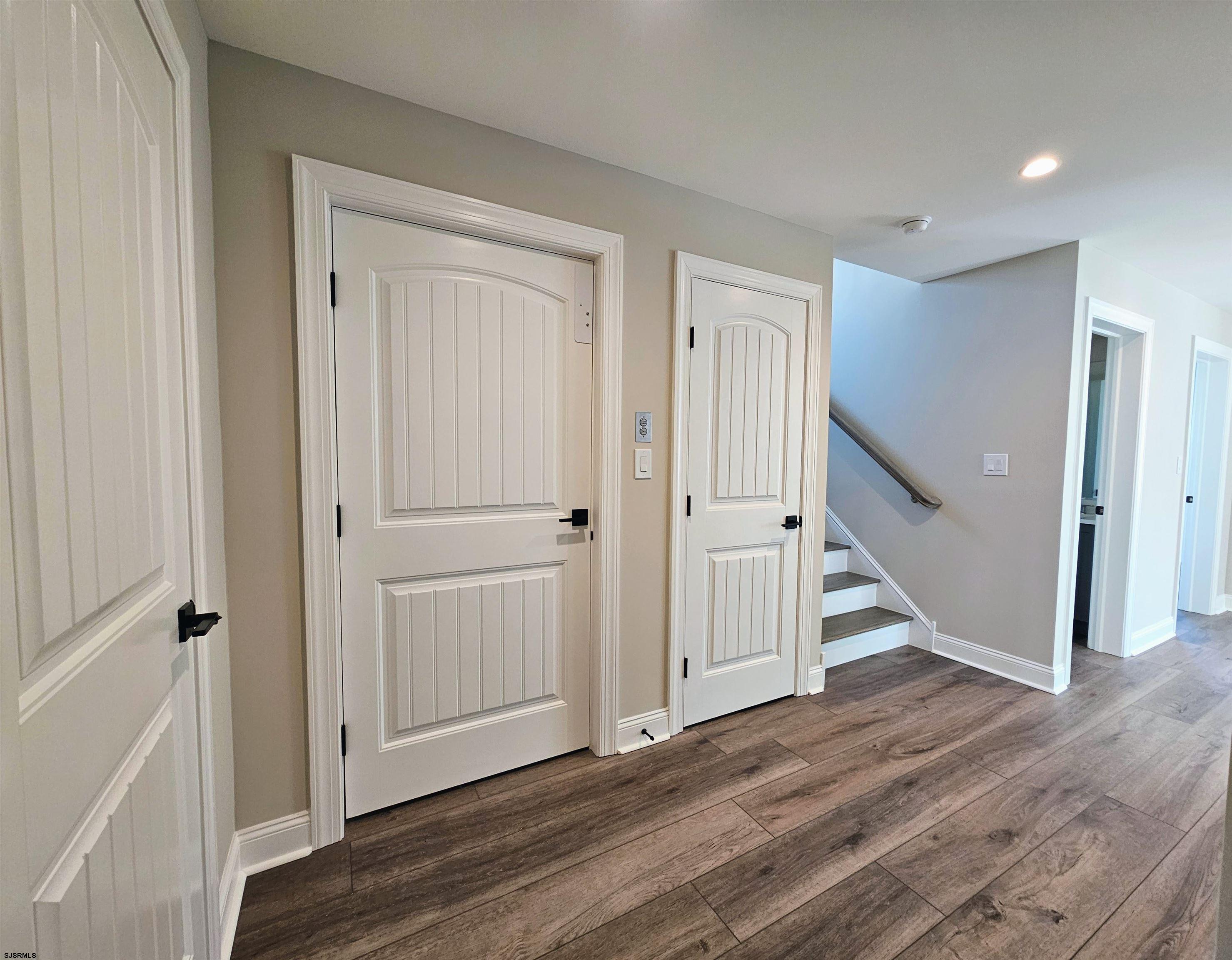222 8th ST S - Picture 2