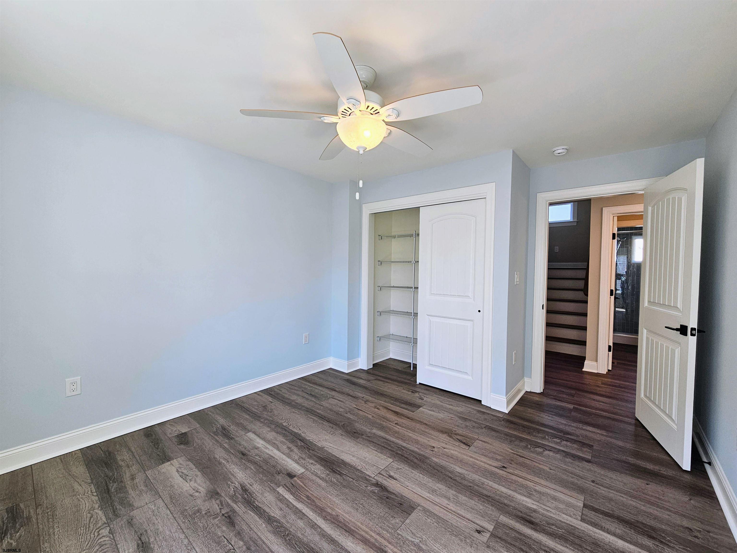 222 8th ST S - Picture 4