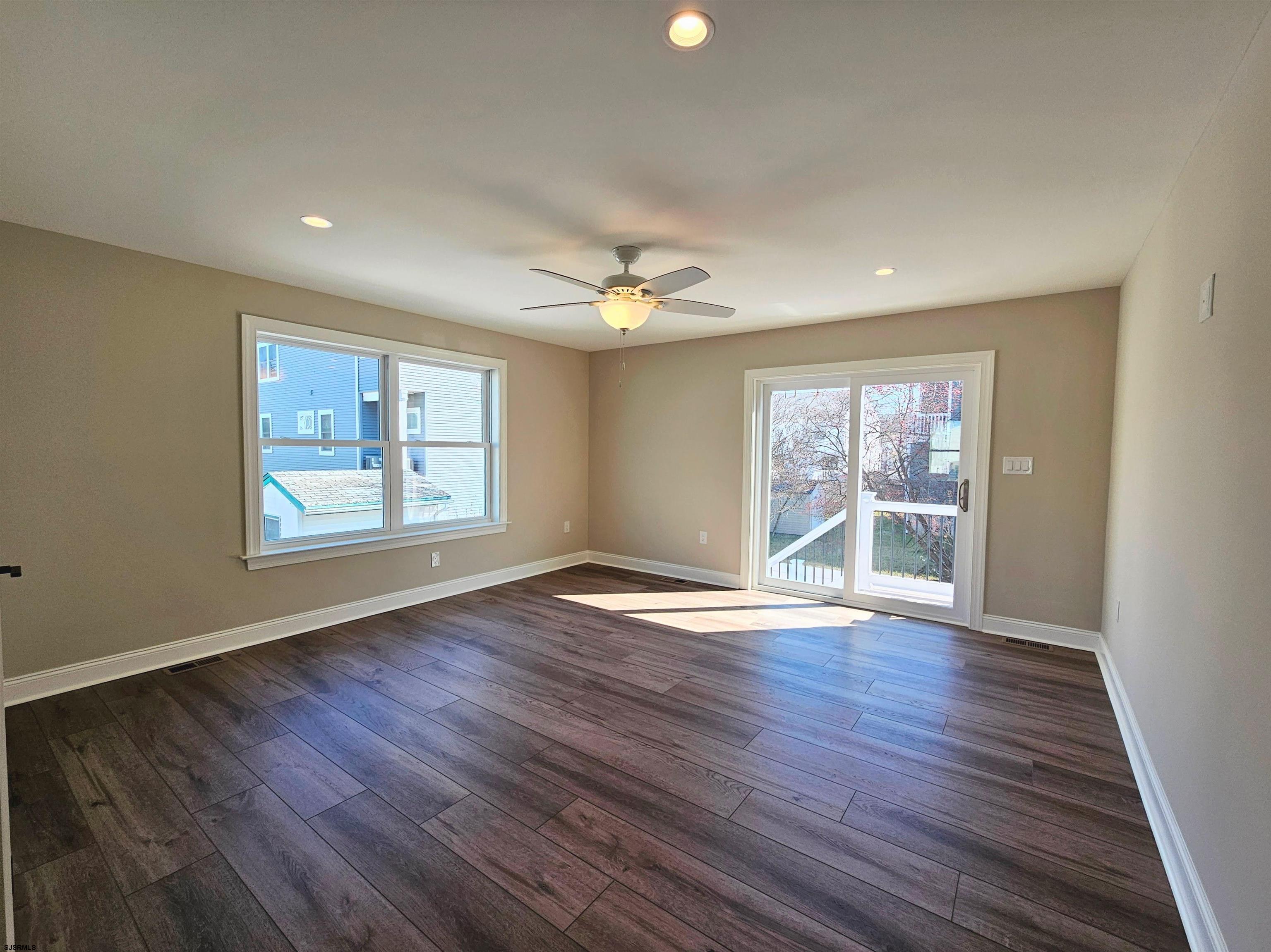 222 8th ST S