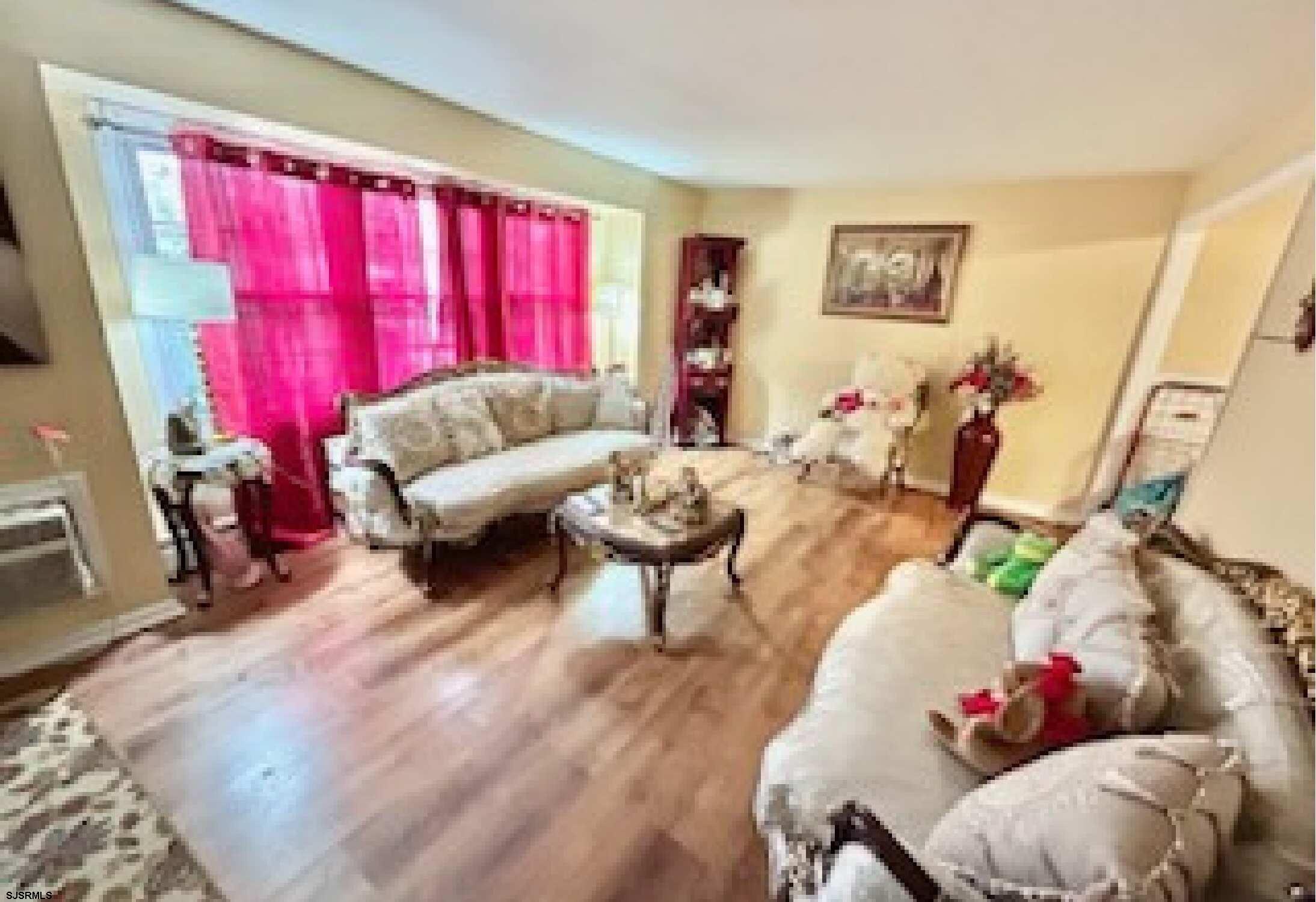 705 Dudley Avenue - Picture 4