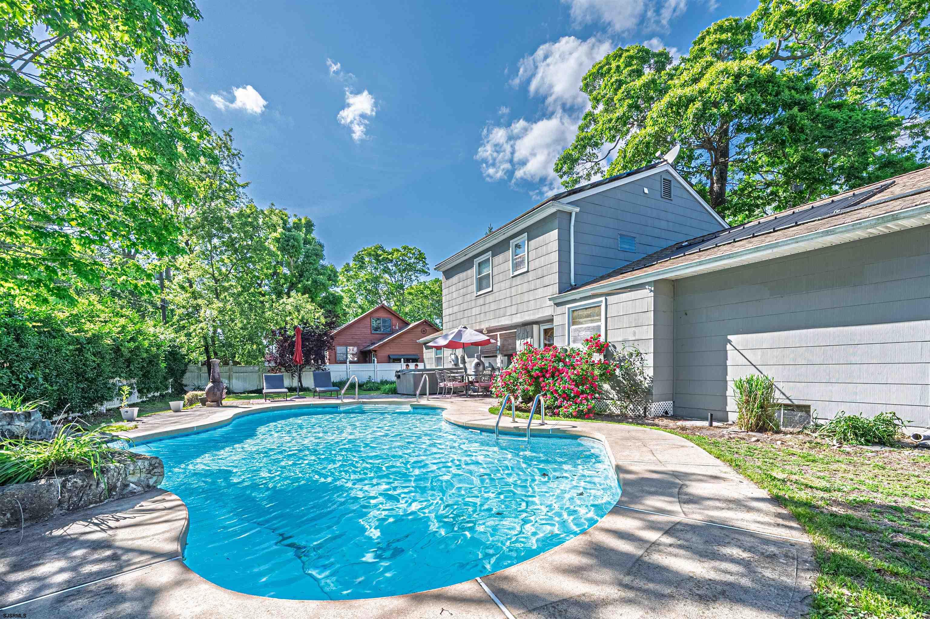 6 Holly Dr - Picture 1
