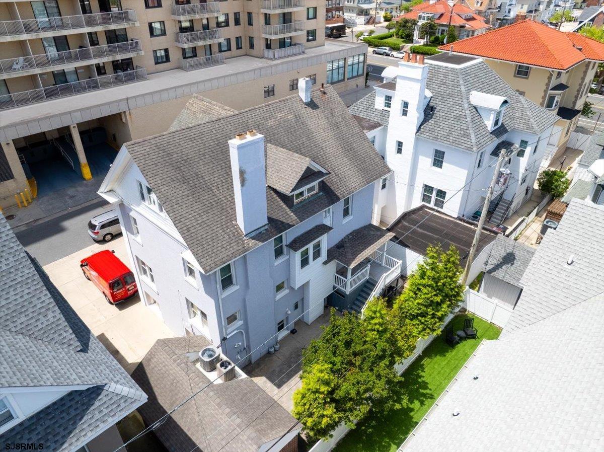 105 S Austin Avenue