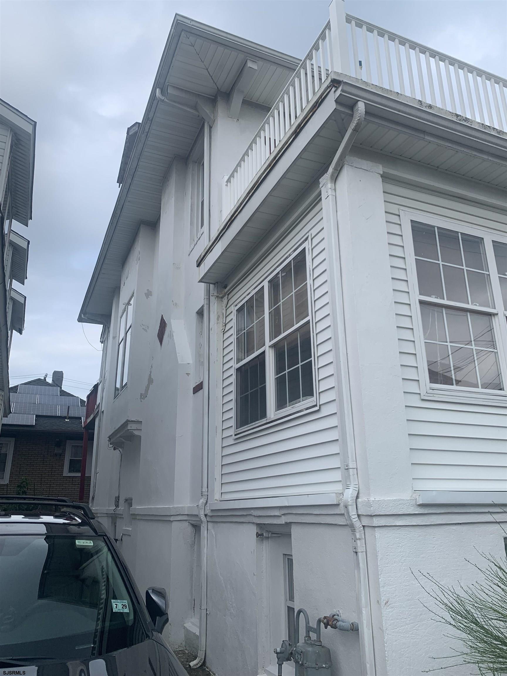 19 S Elberon Avenue - Picture 1