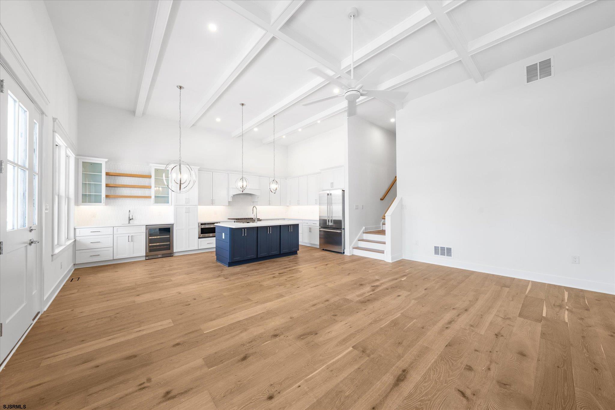 2112 Wesley Avenue - Picture 4