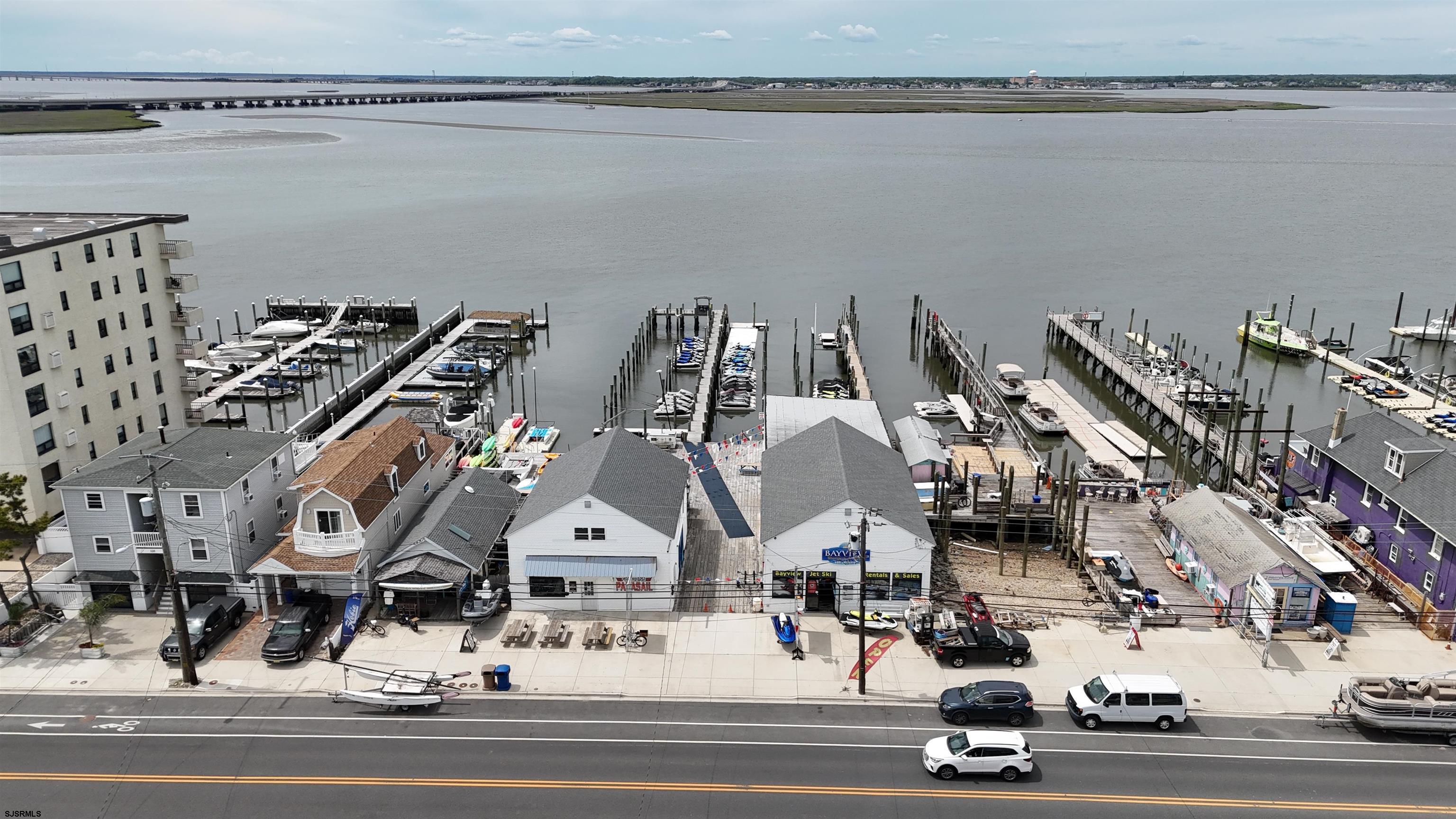312-316 Bay Avenue
