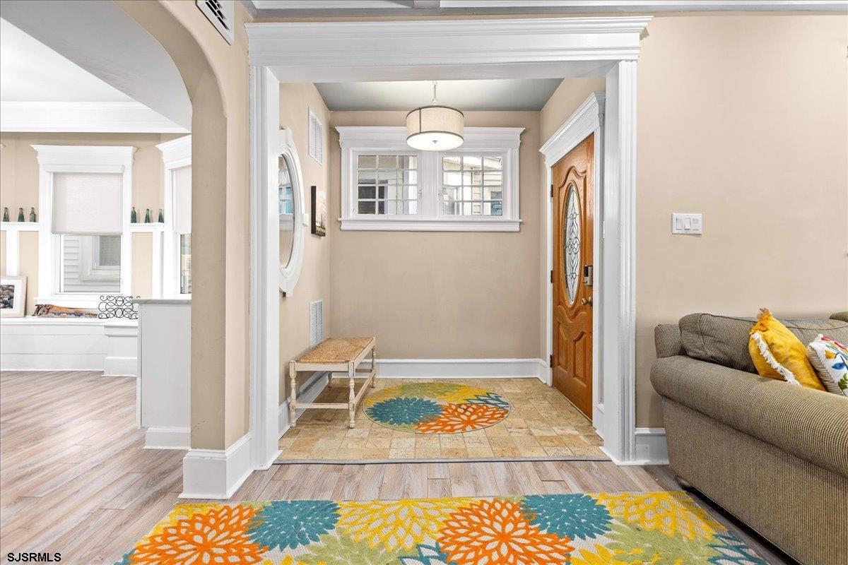 7 N Surrey Avenue - Picture 4