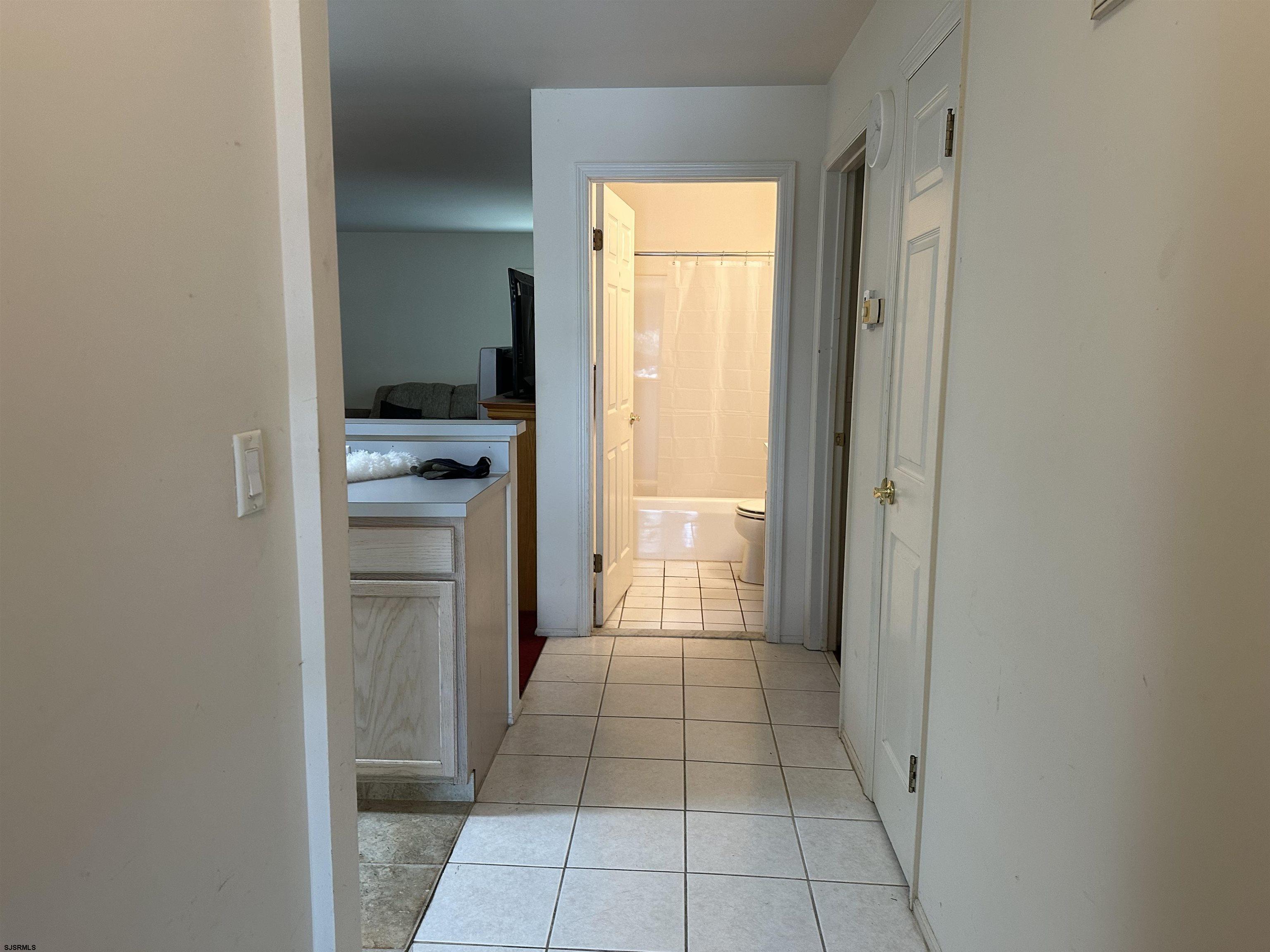 19 E Woodland Avenue