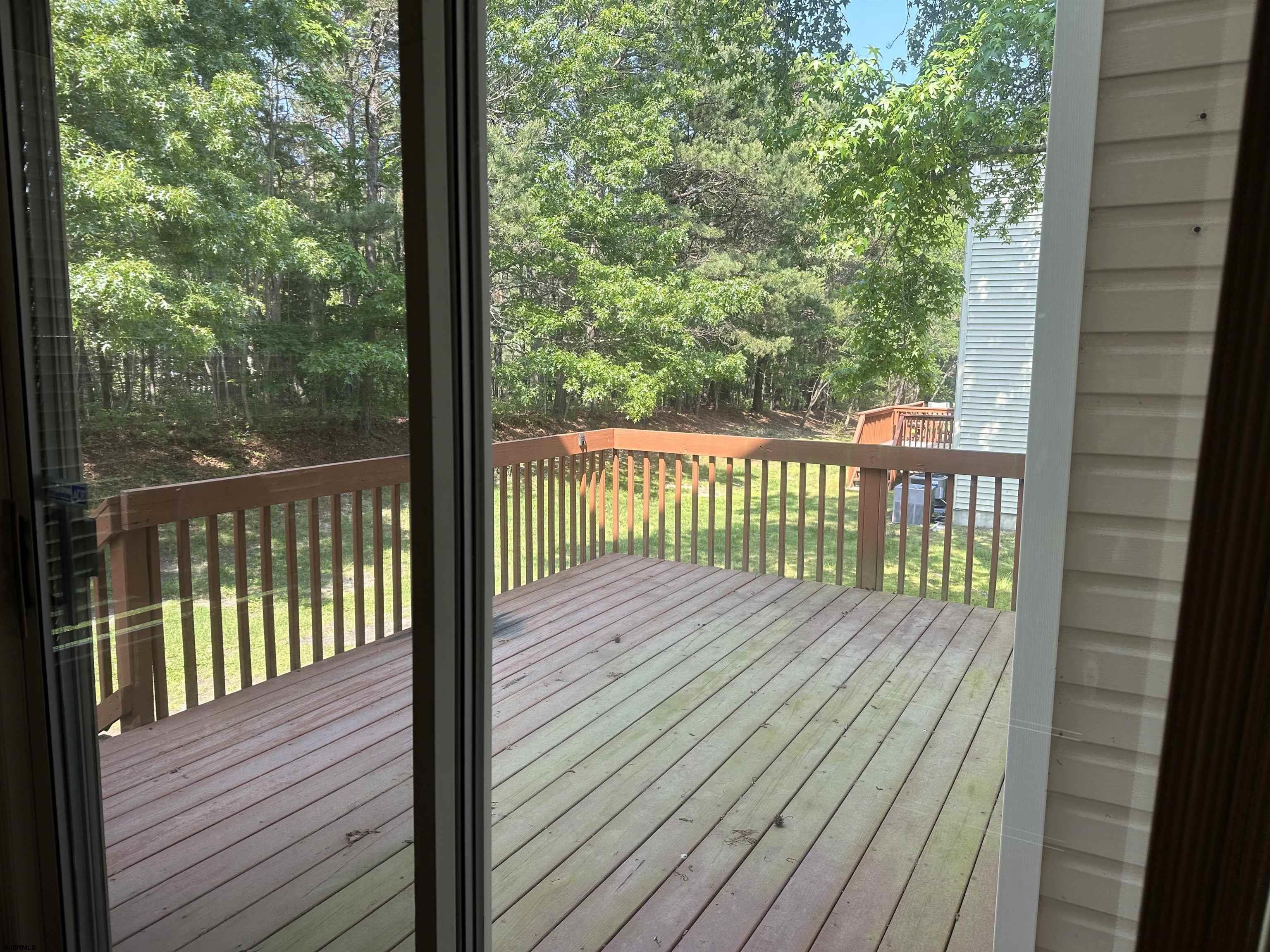 19 E Woodland Avenue