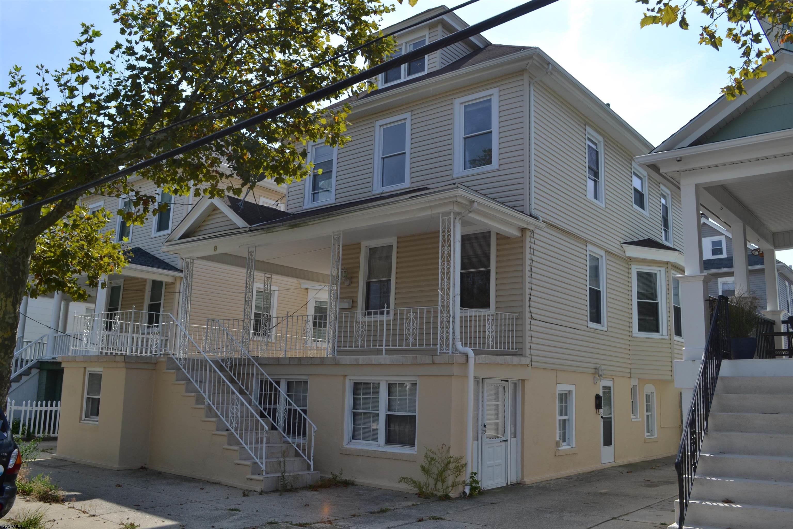 8 S Nashville Avenue - Picture 1