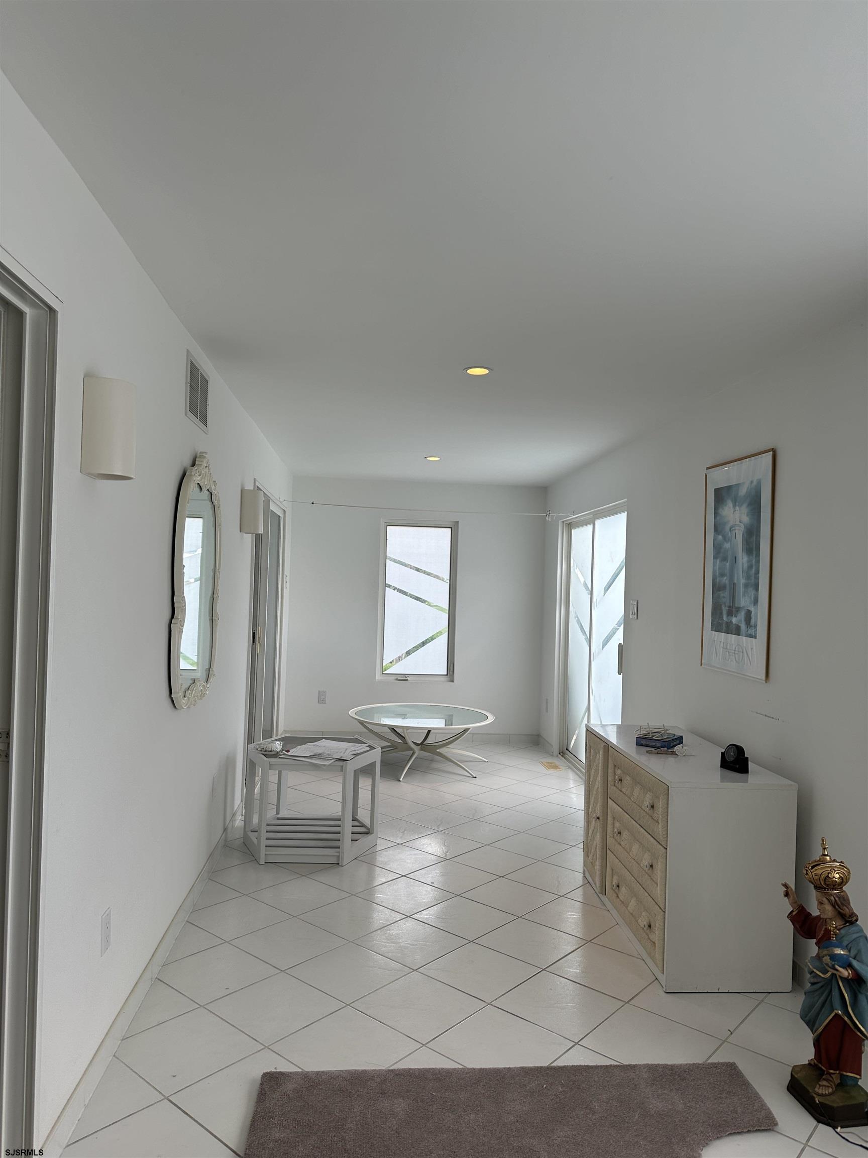 5205 Ocean Dr S