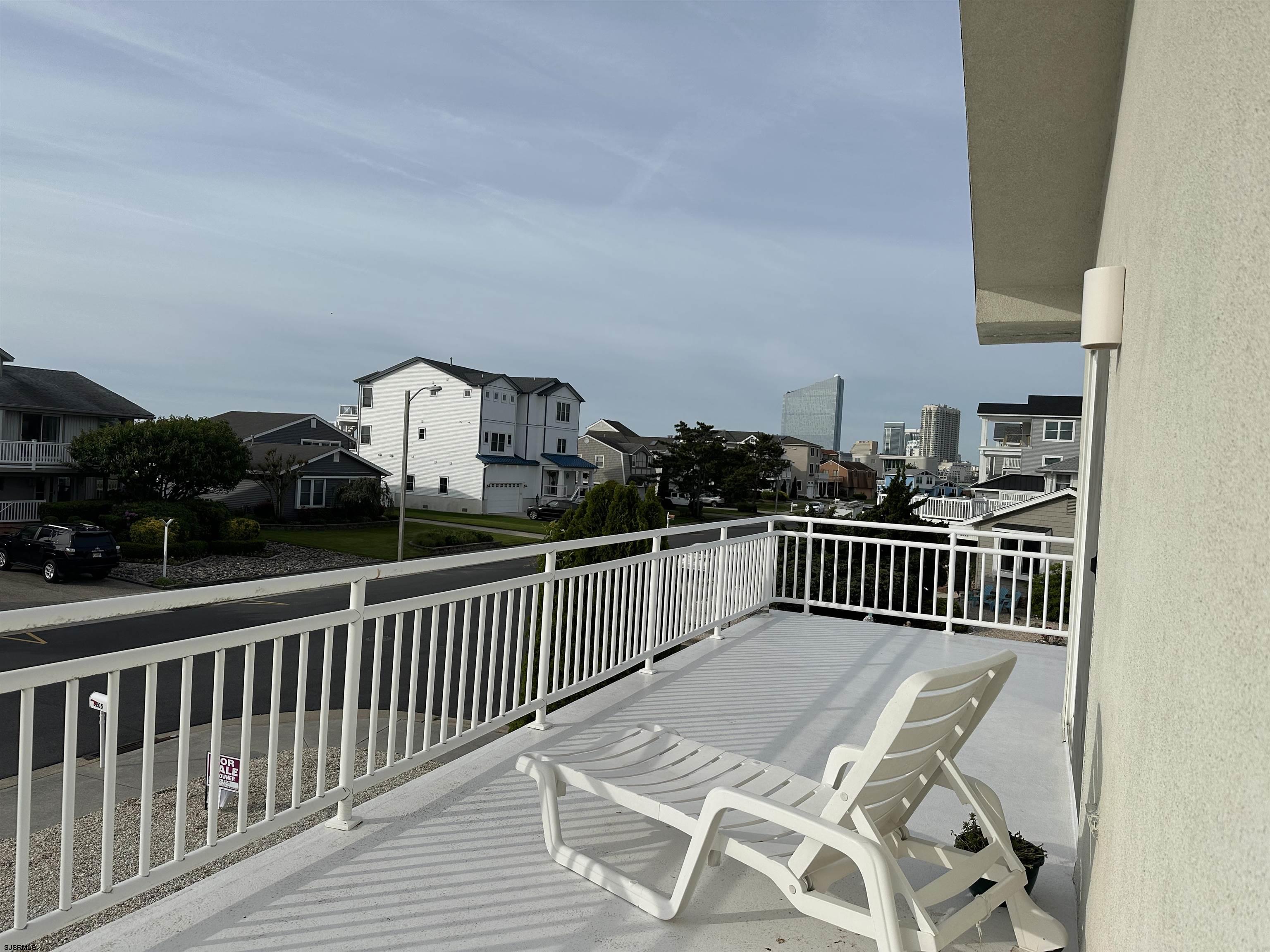 5205 Ocean Dr S - Picture 3