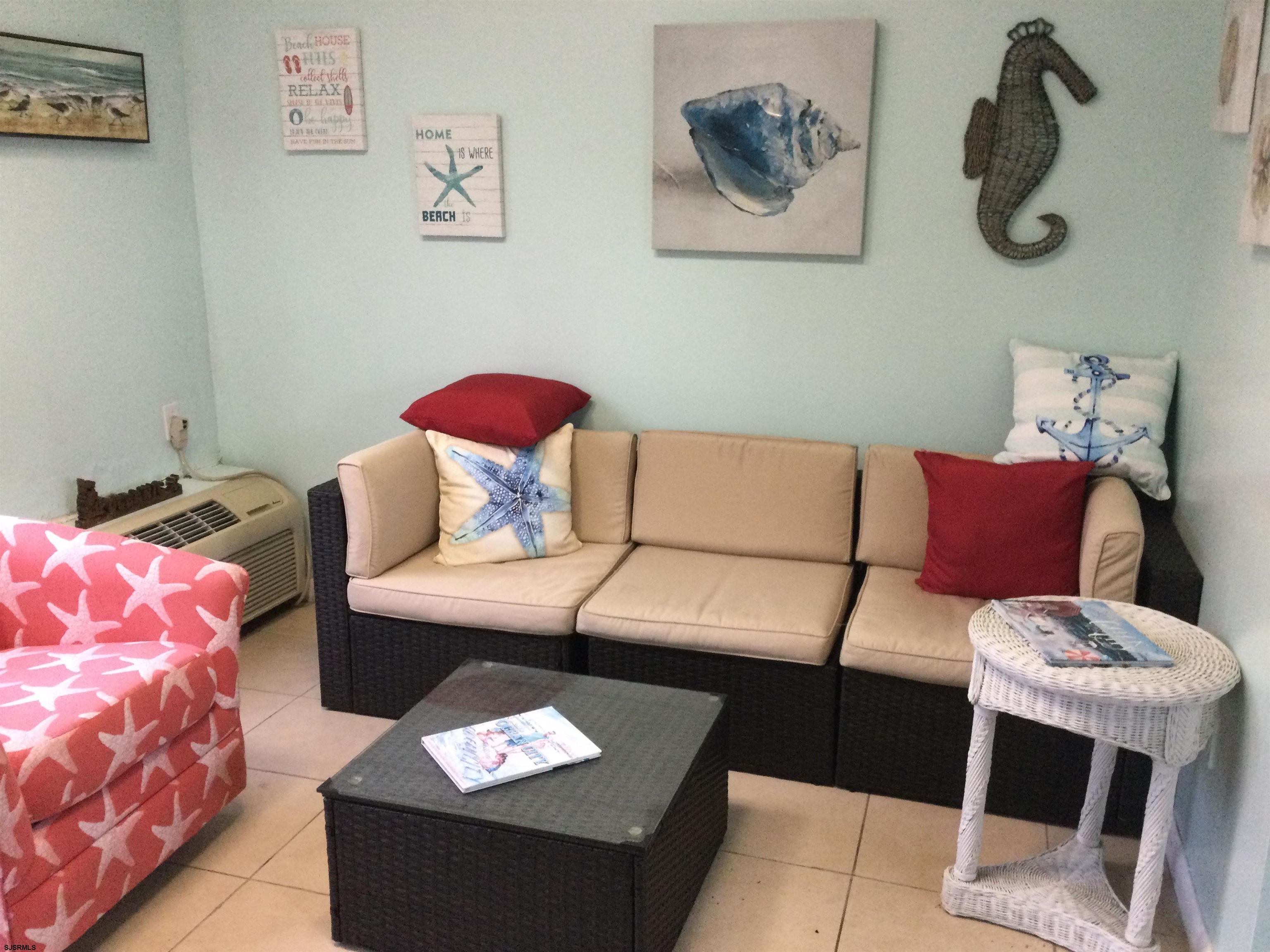 1110 Wesley Avenue - Picture 12