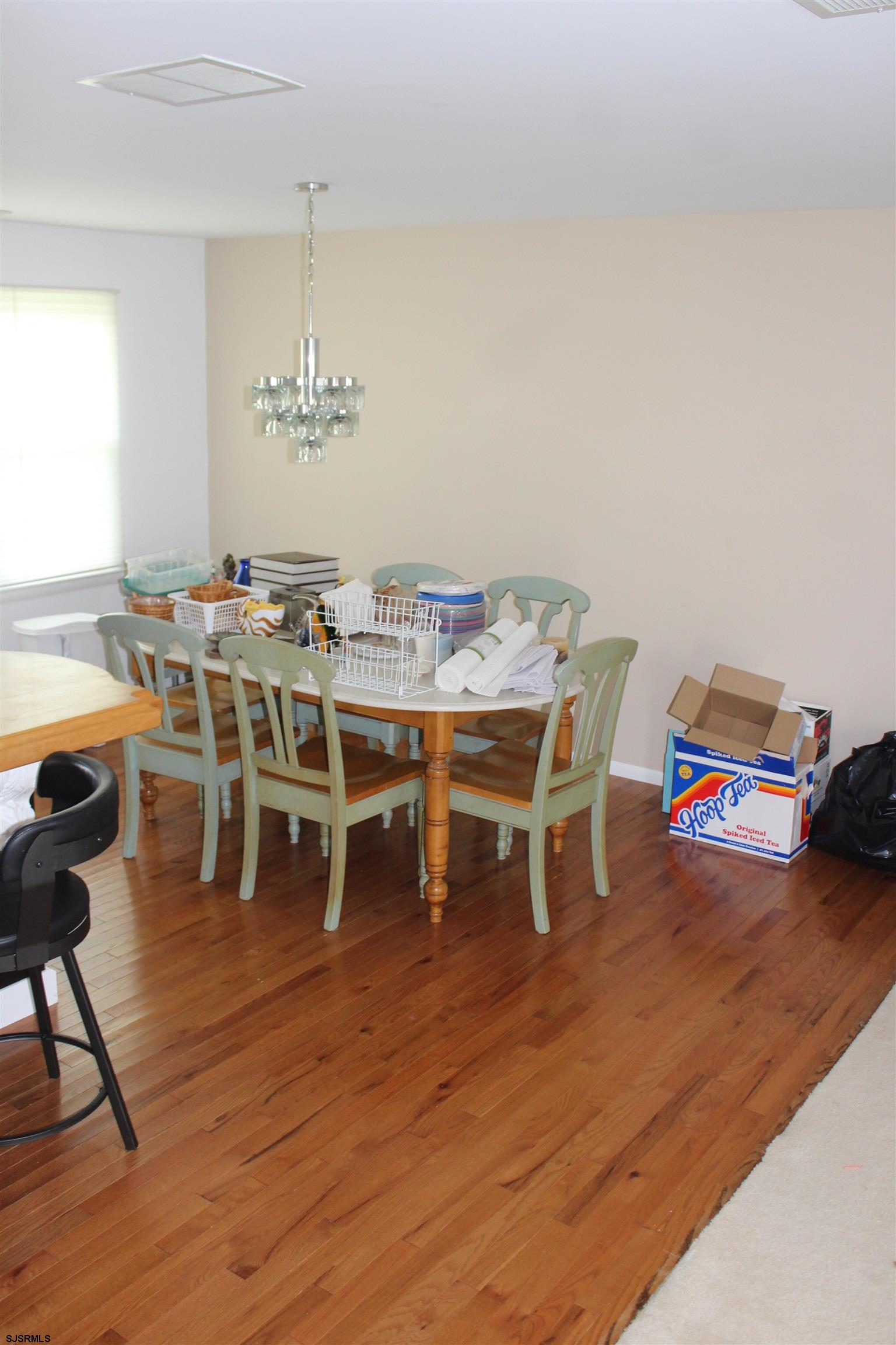 614 N Delavan Avenue