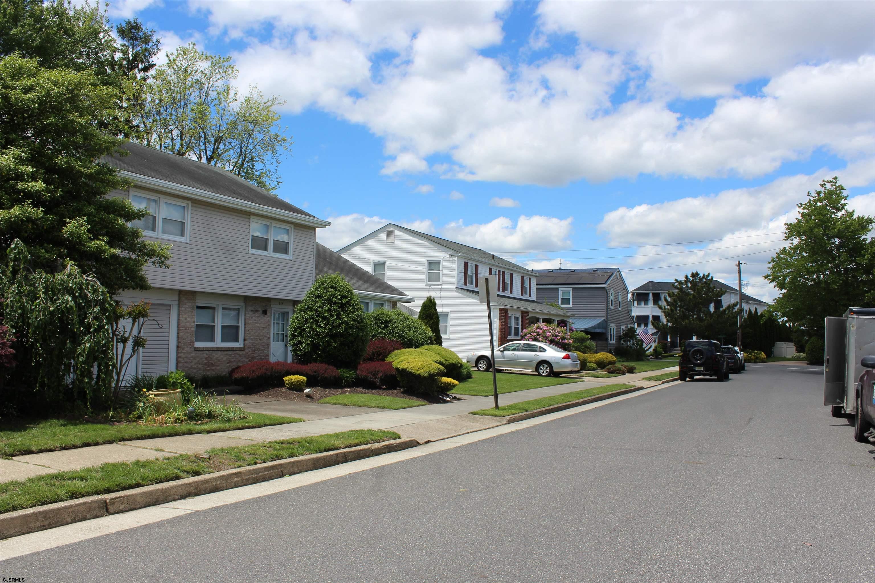 614 N Delavan Avenue - Picture 2