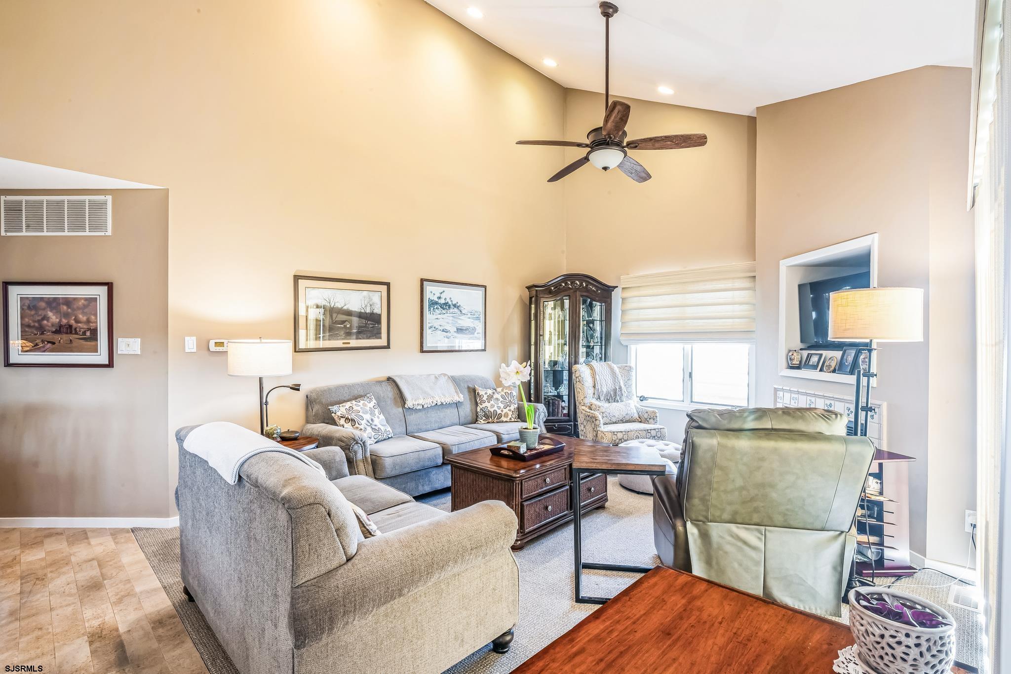 103 Easterly Dr.