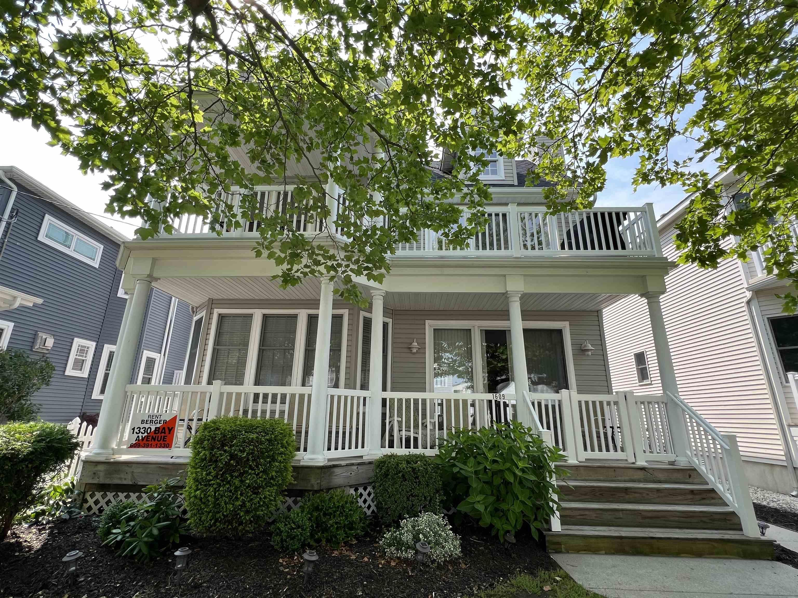 1611 Central Avenue - Picture 2