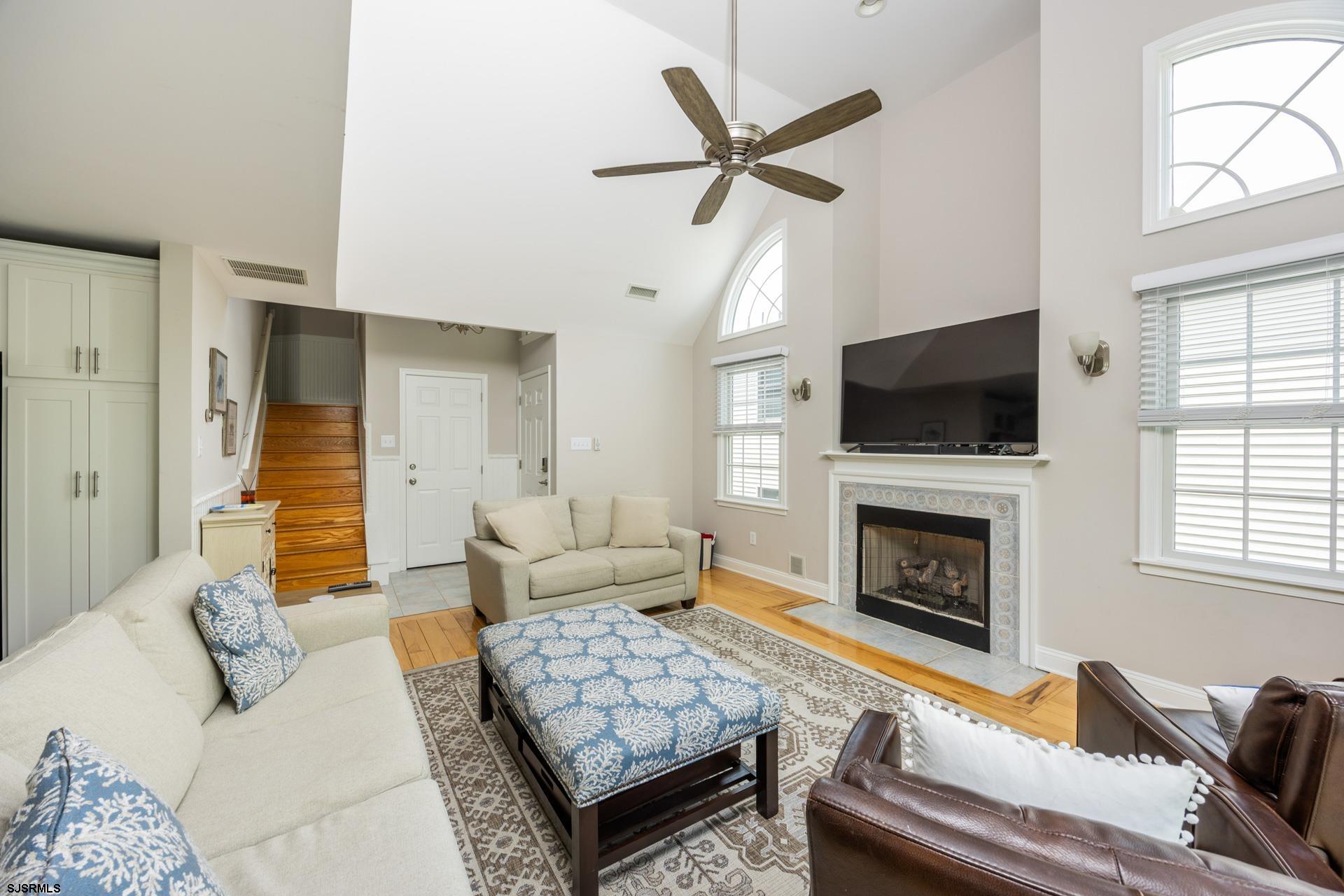 1611 Central Avenue - Picture 13