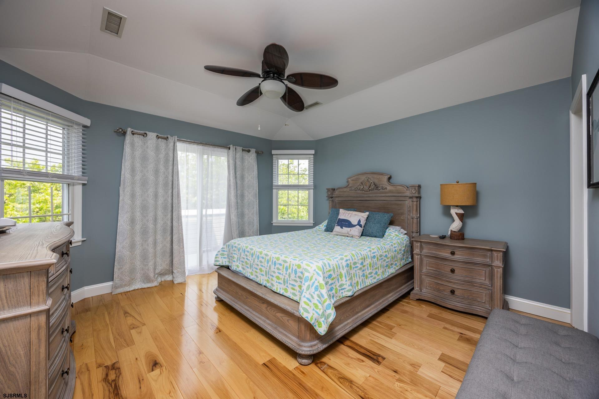 1611 Central Avenue - Picture 17